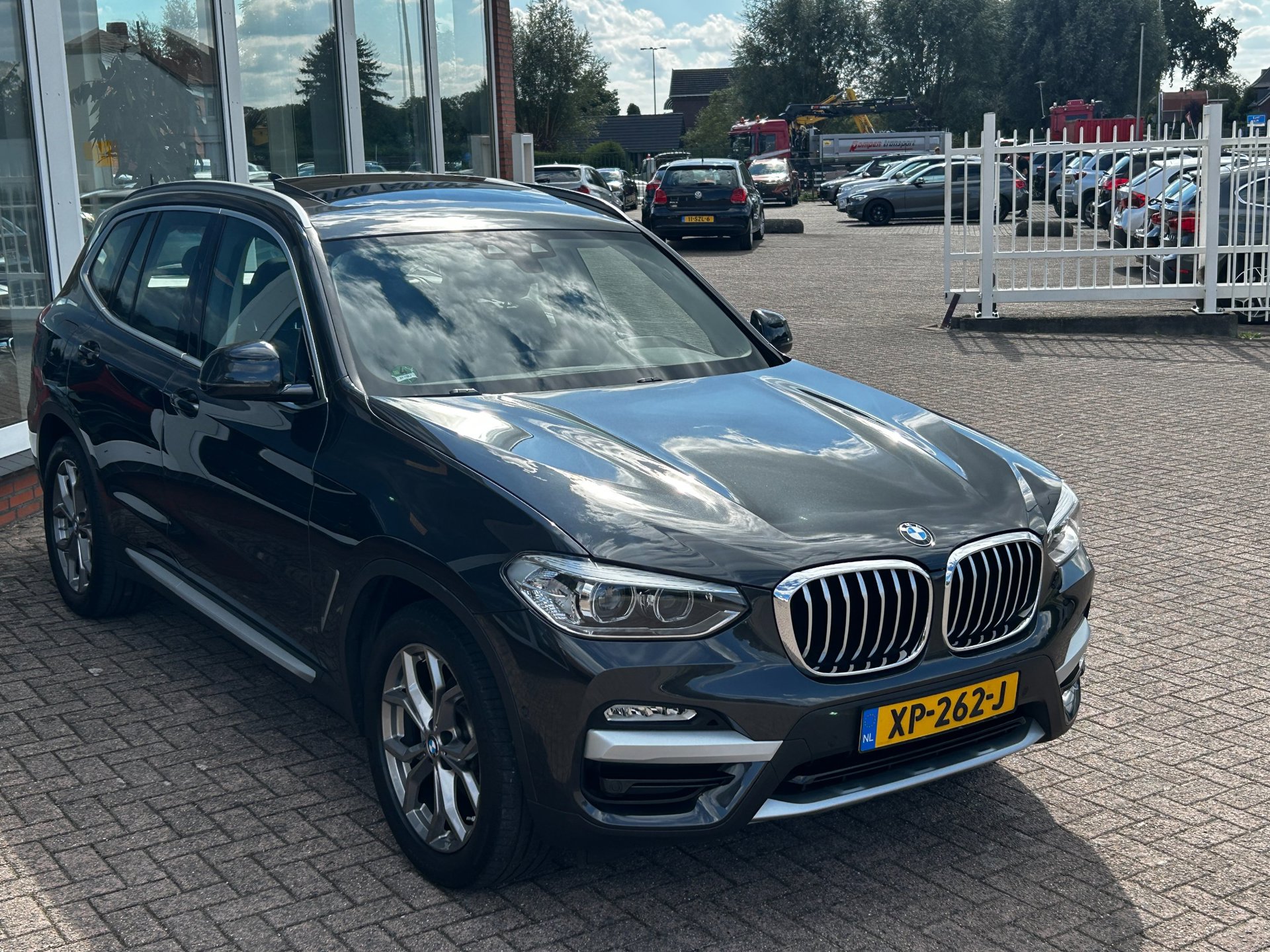 Foto van BMW X3 Xdrive20i