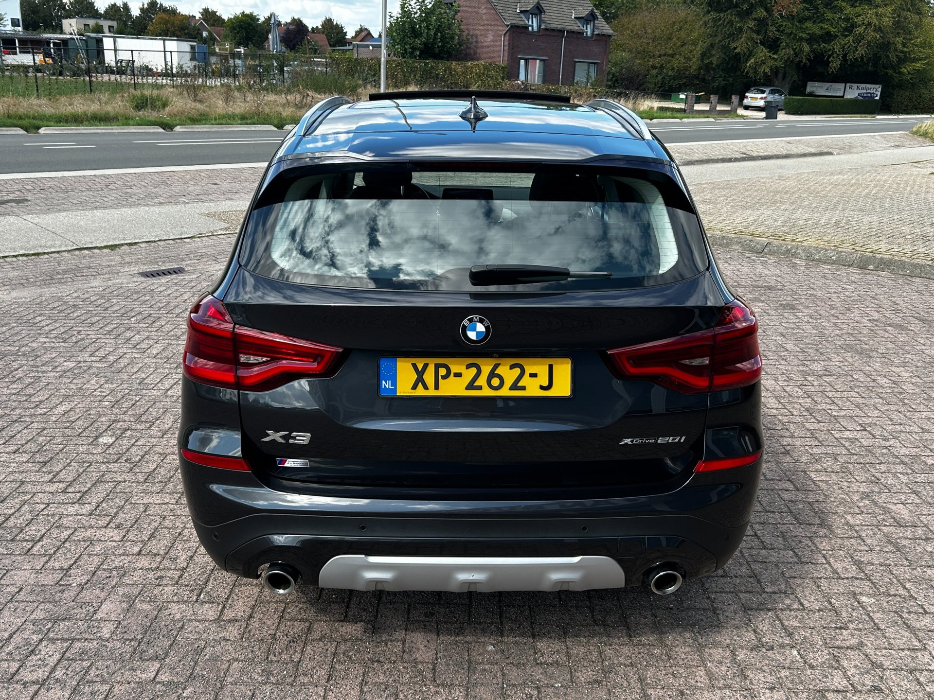 Foto van BMW X3 Xdrive20i