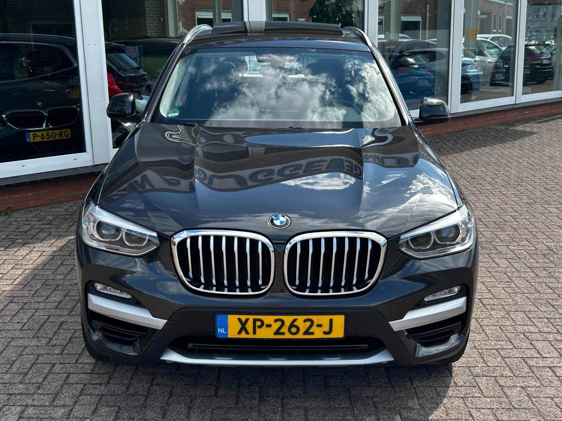 Foto van BMW X3 Xdrive20i