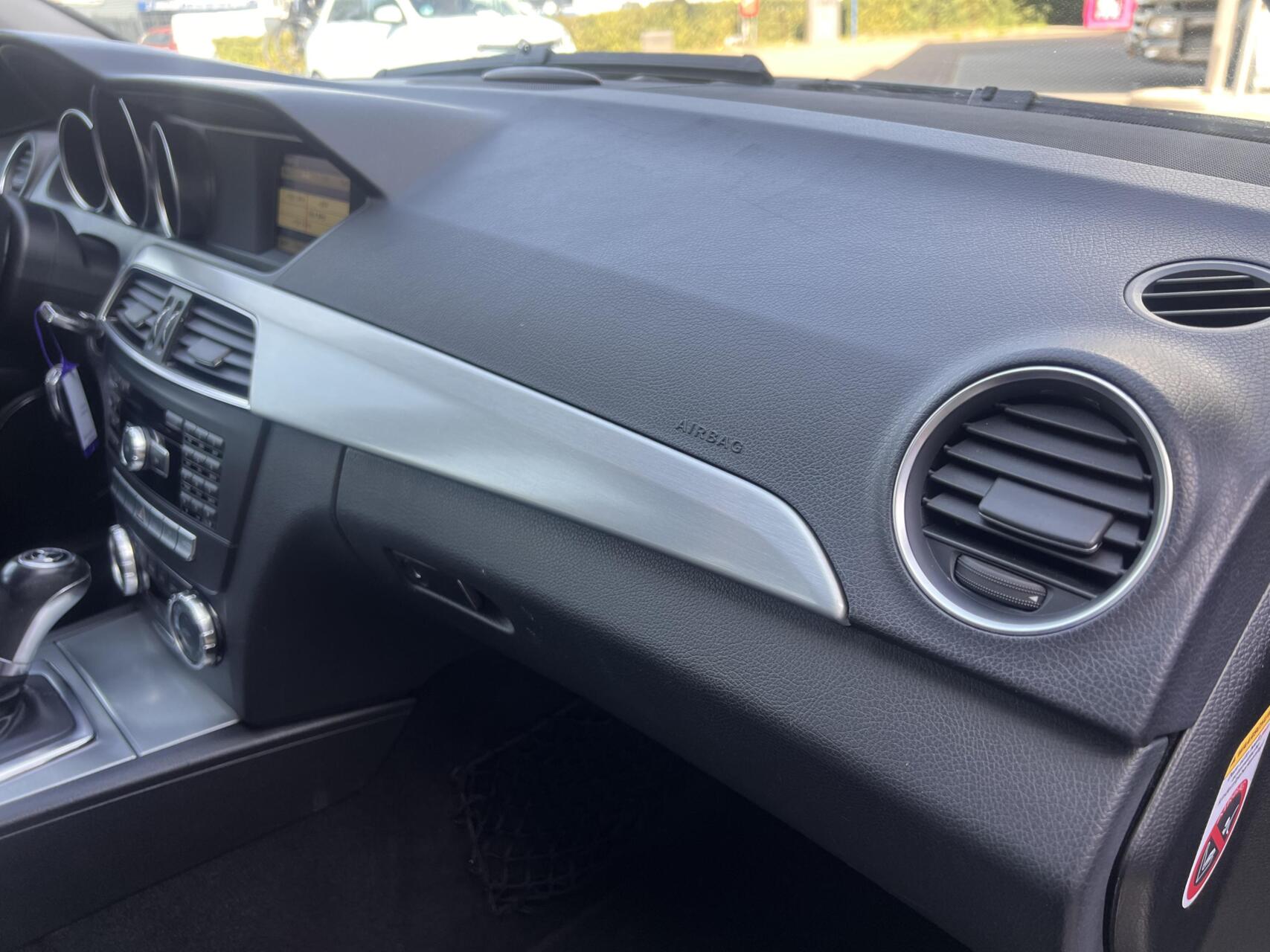 Foto van Mercedes-Benz C 180