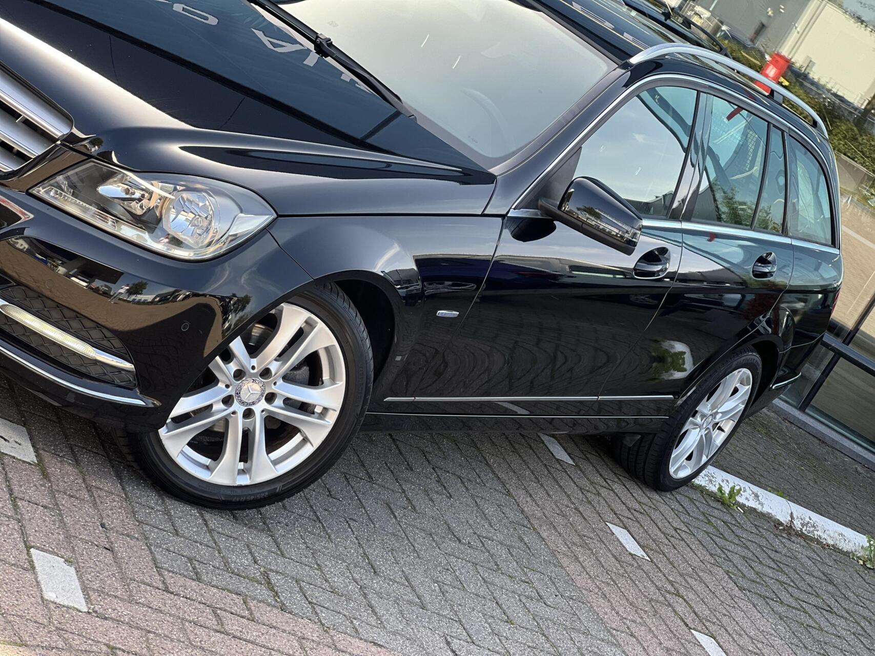 Foto van Mercedes-Benz C 180