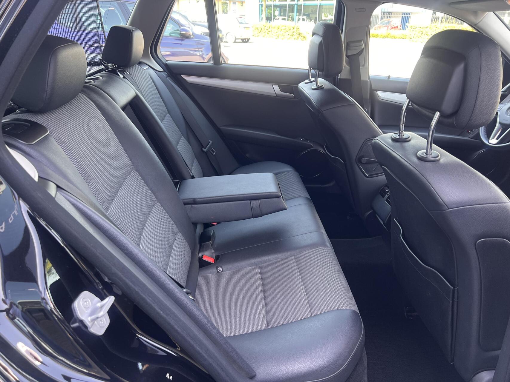 Foto van Mercedes-Benz C 180