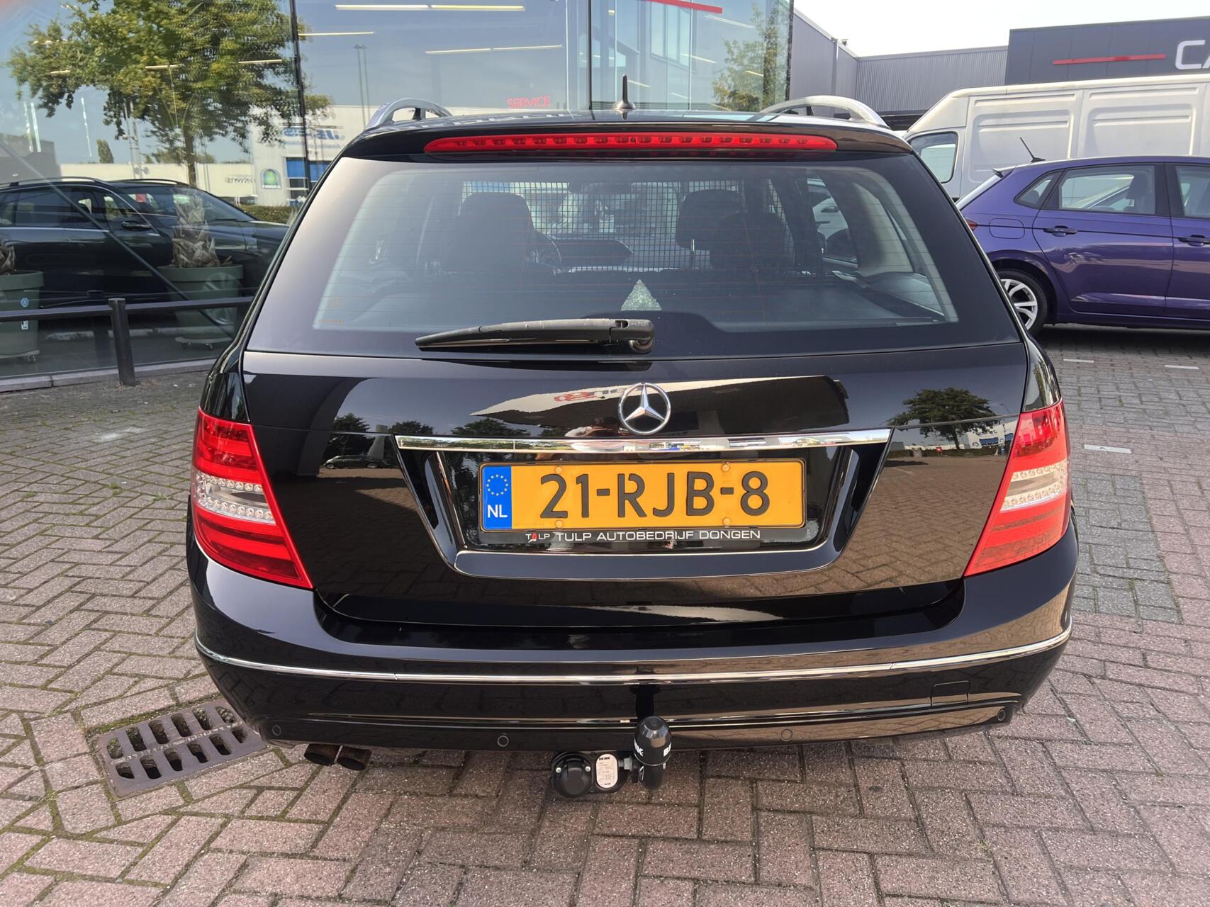Foto van Mercedes-Benz C 180