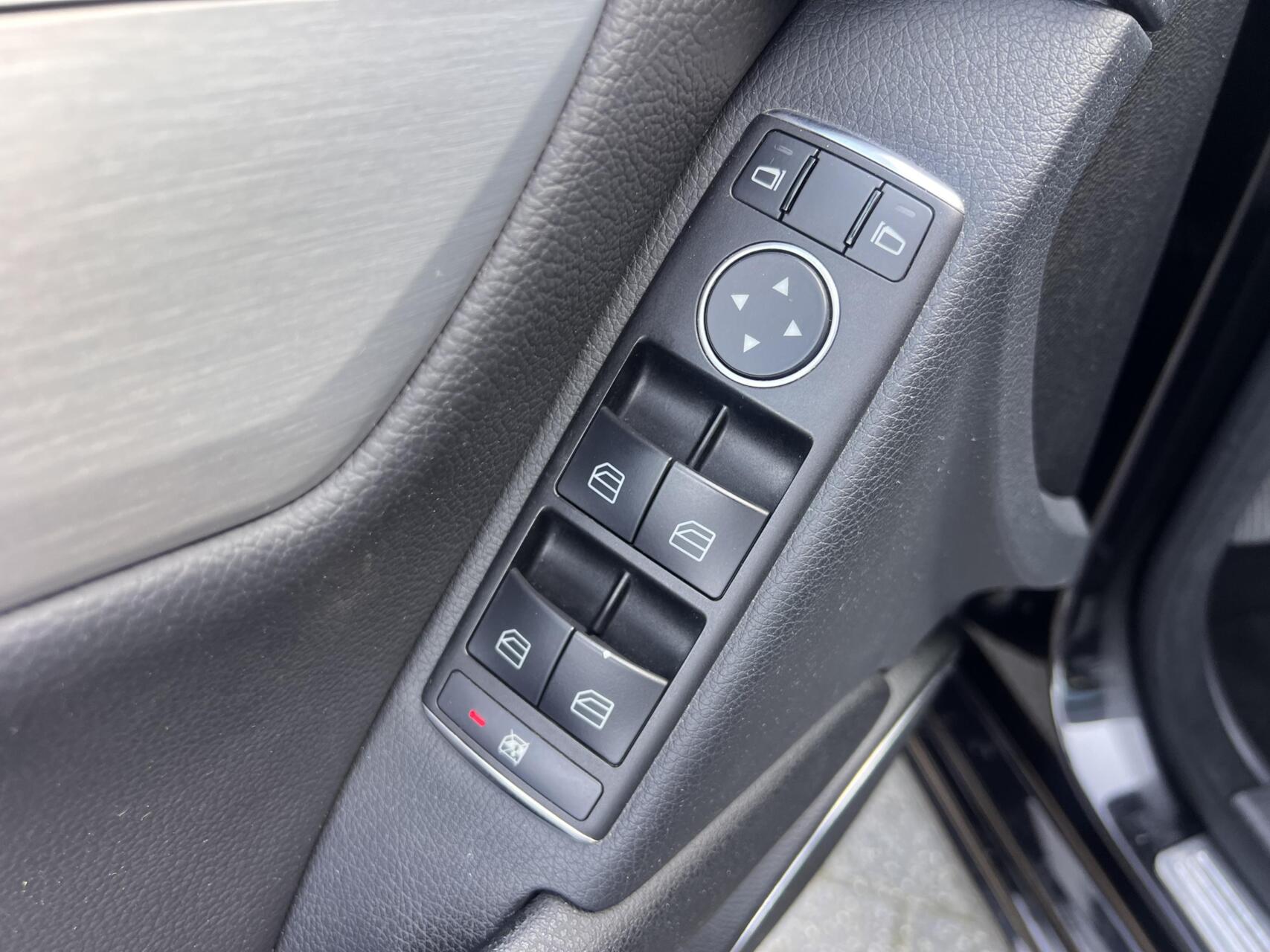 Foto van Mercedes-Benz C 180