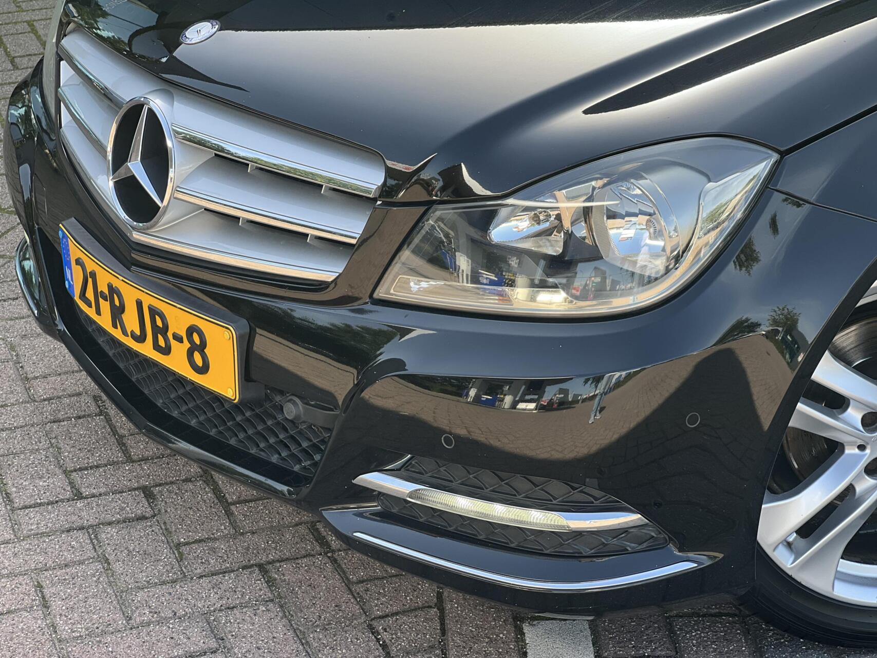 Foto van Mercedes-Benz C 180