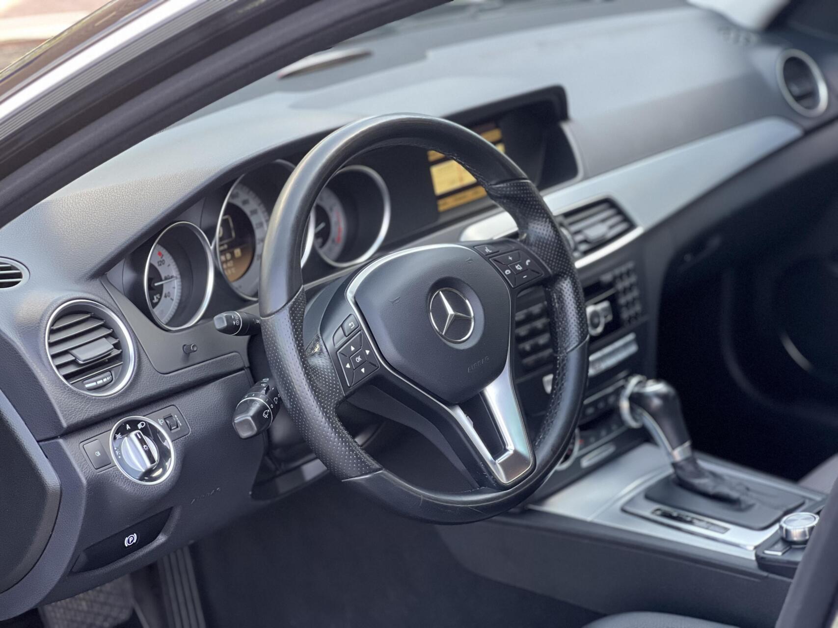 Foto van Mercedes-Benz C 180
