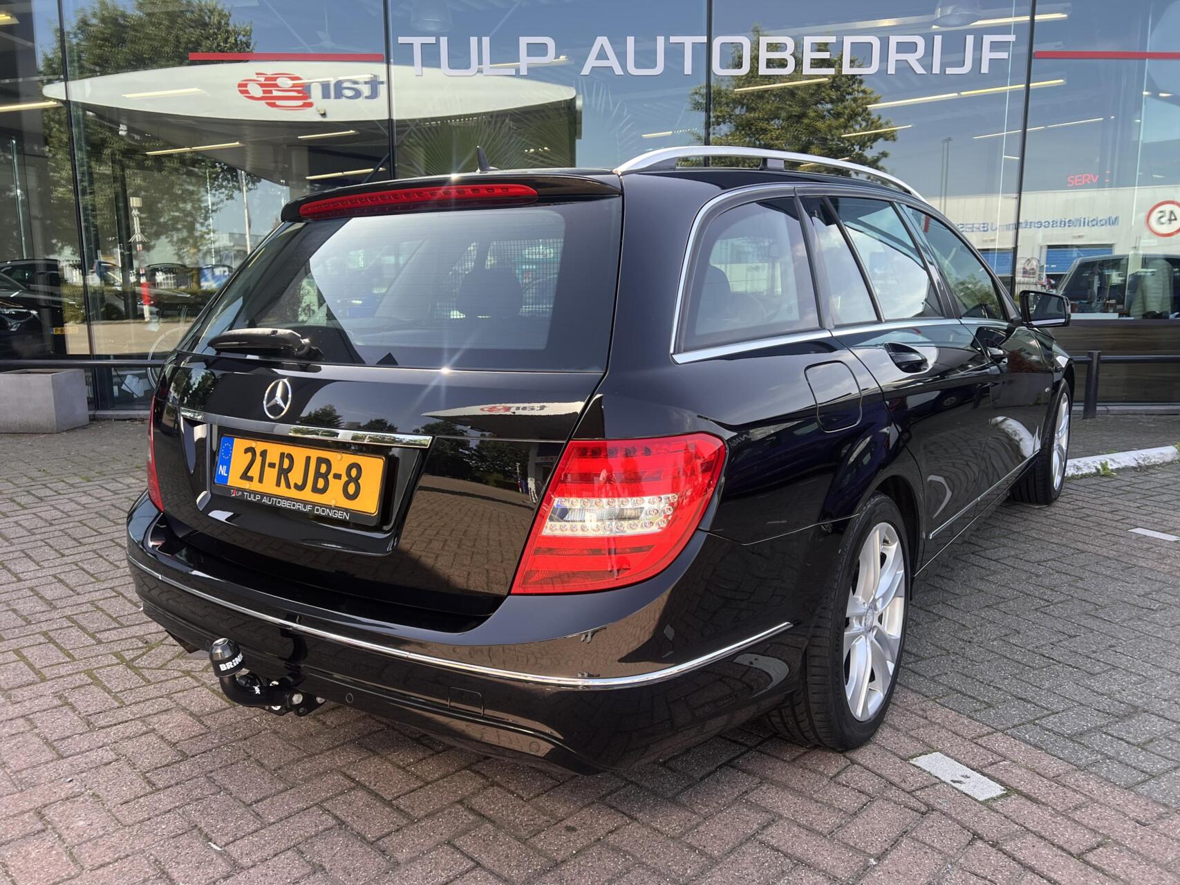 Foto van Mercedes-Benz C 180