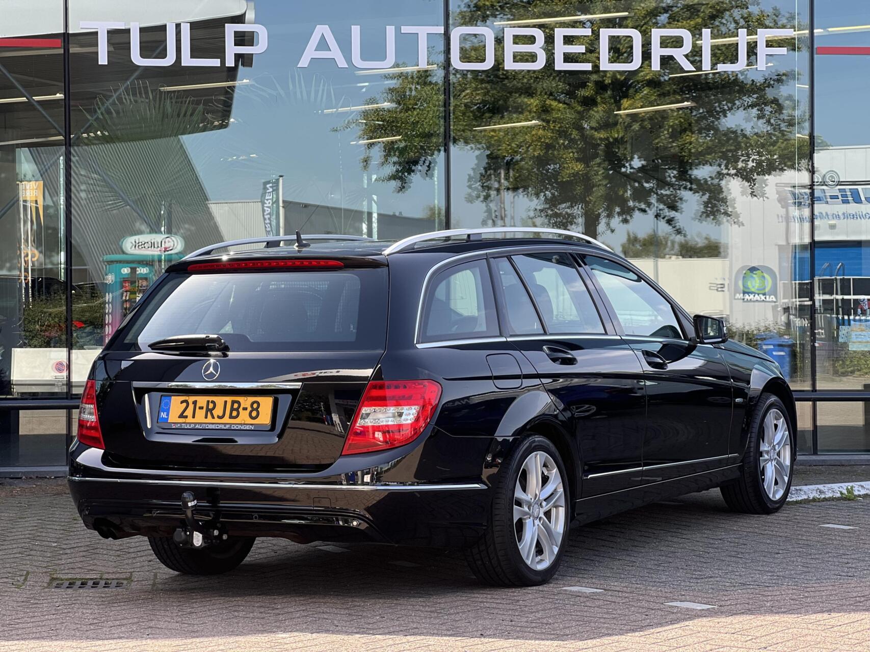 Foto van Mercedes-Benz C 180