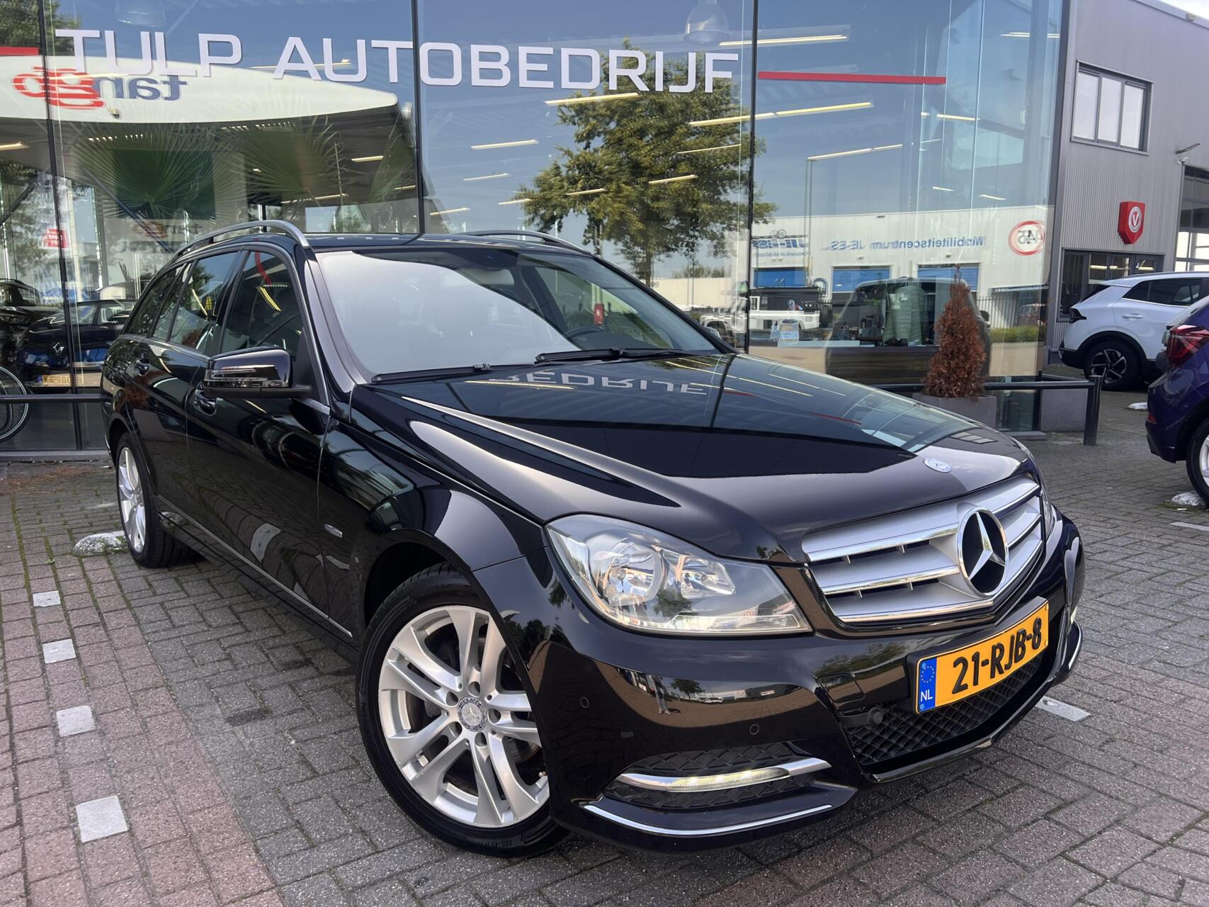Foto van Mercedes-Benz C 180