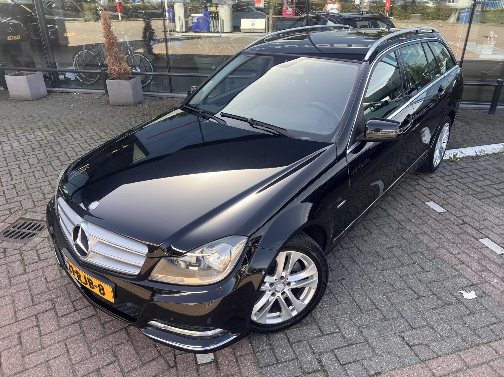 Foto van Mercedes-Benz C 180