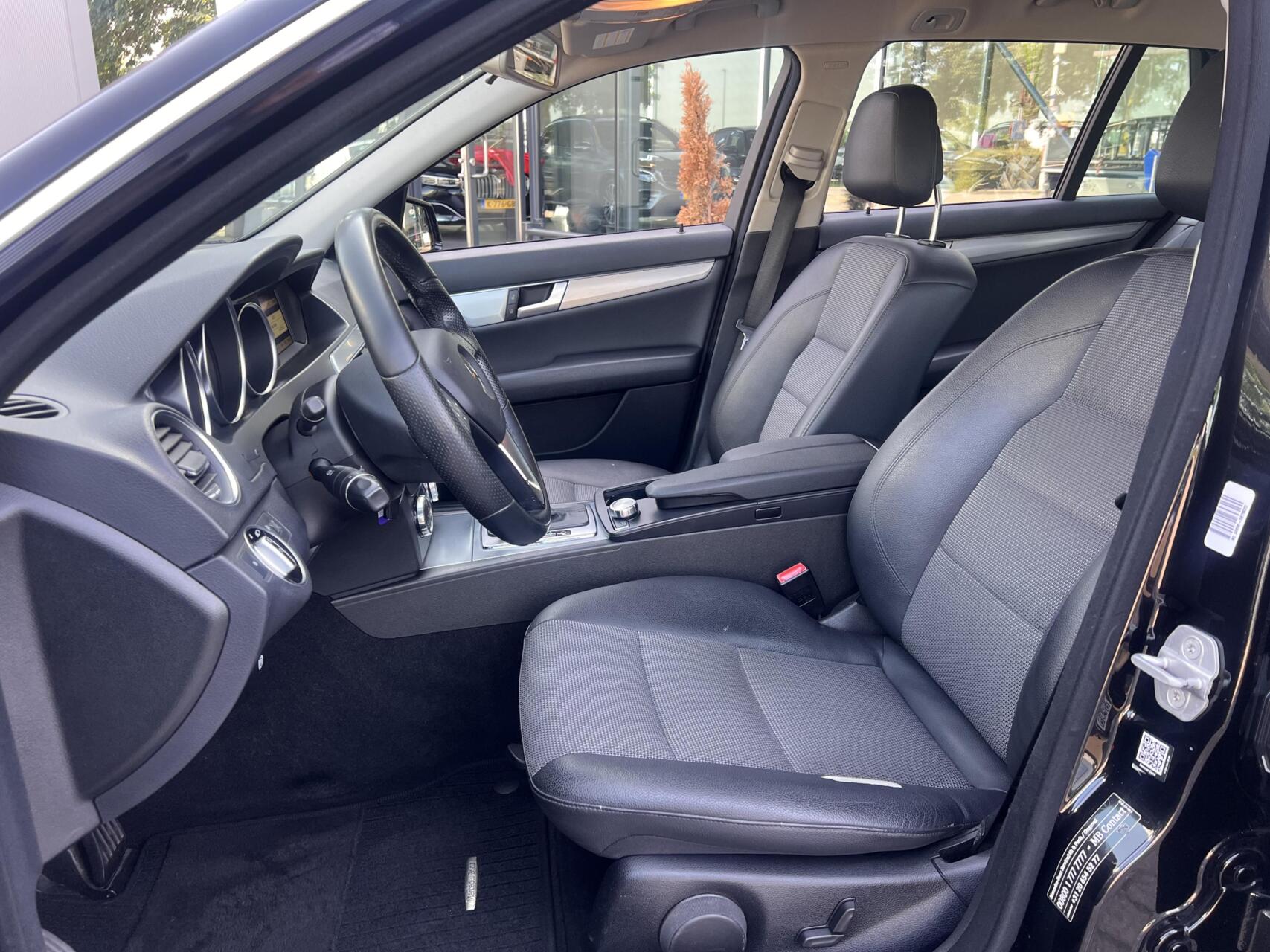 Foto van Mercedes-Benz C 180