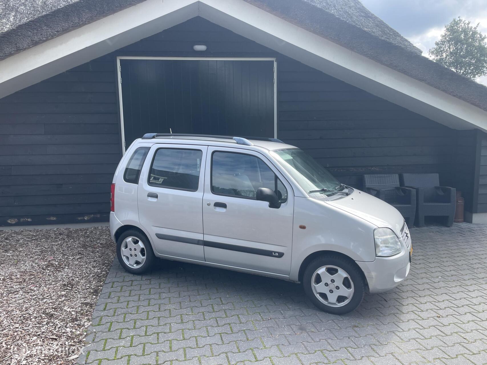 Foto van Suzuki Wagon R