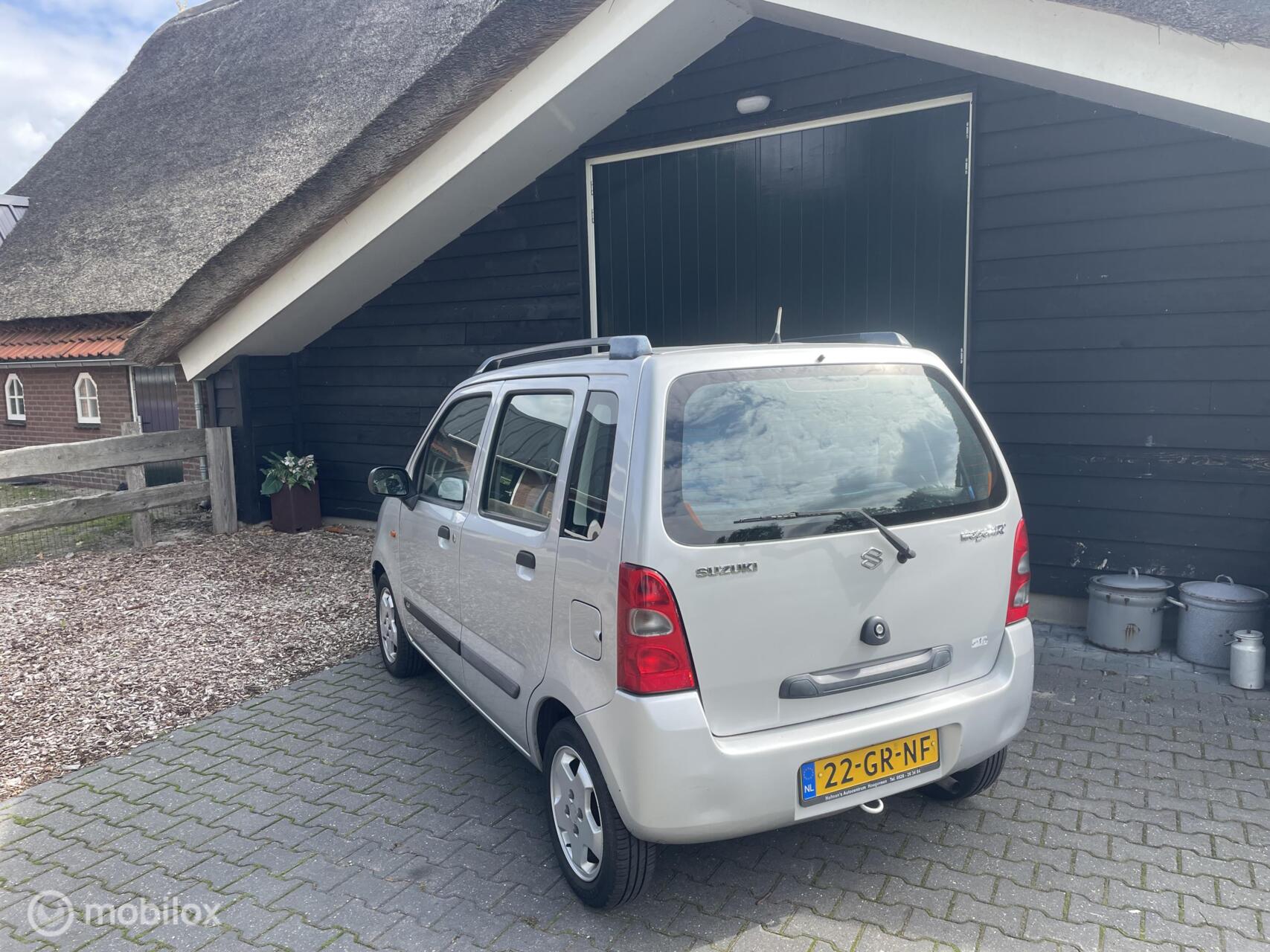 Foto van Suzuki Wagon R