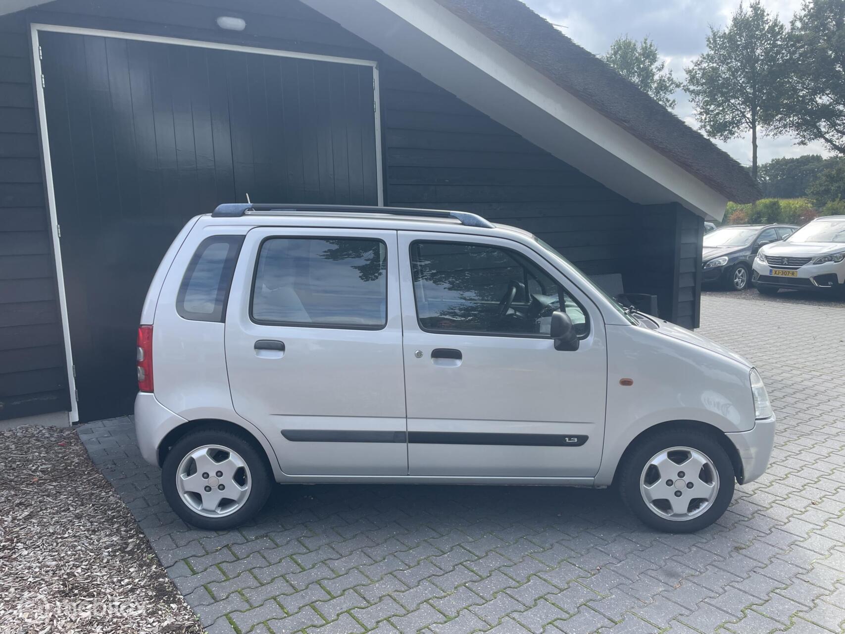 Foto van Suzuki Wagon R