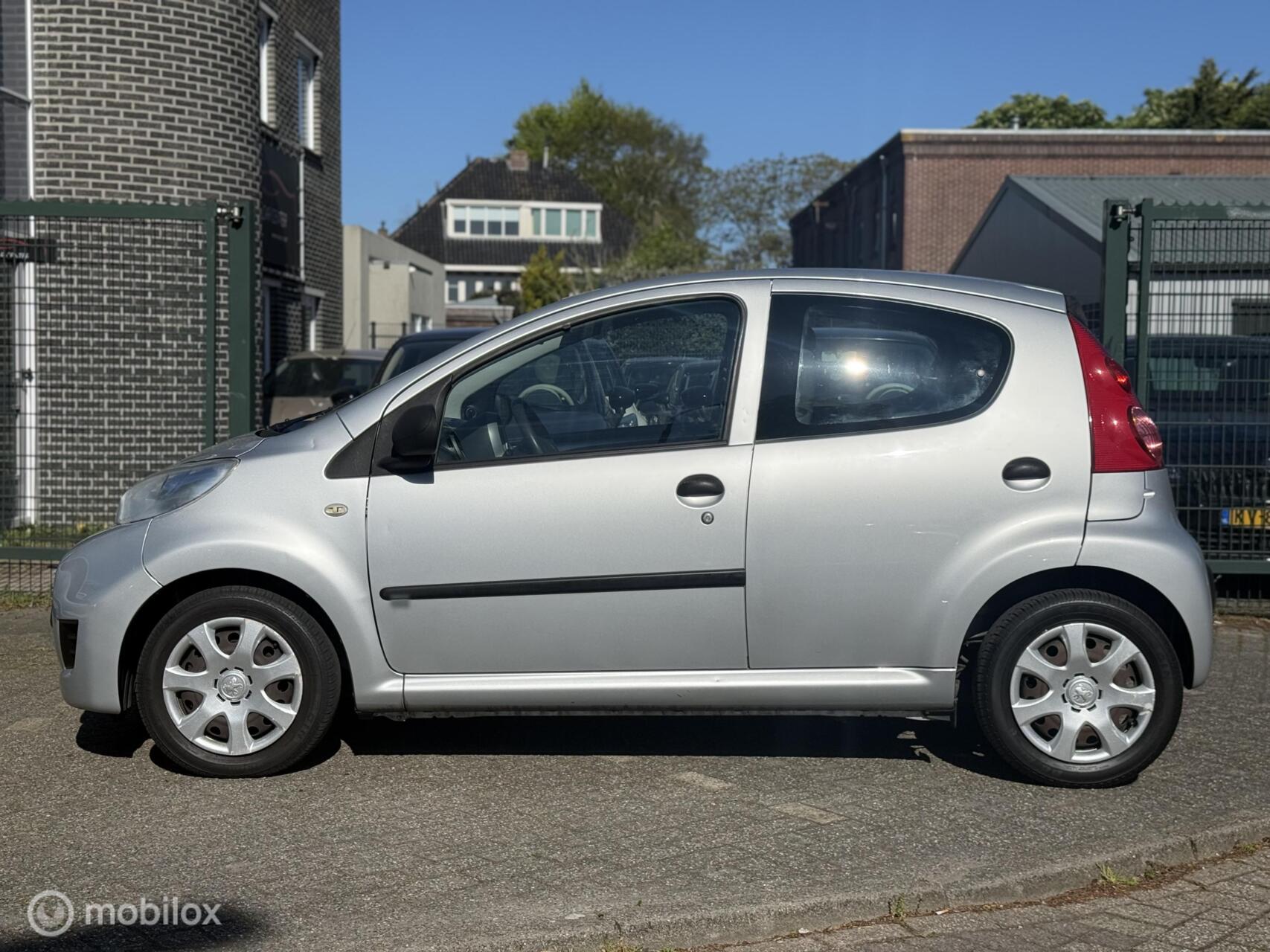 Foto van Peugeot Peugeot 107