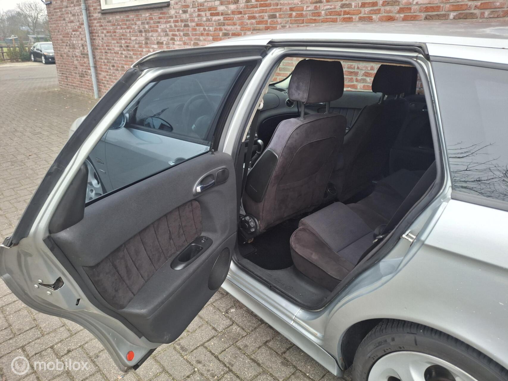 Foto van Alfa Romeo 156 Sportwagon