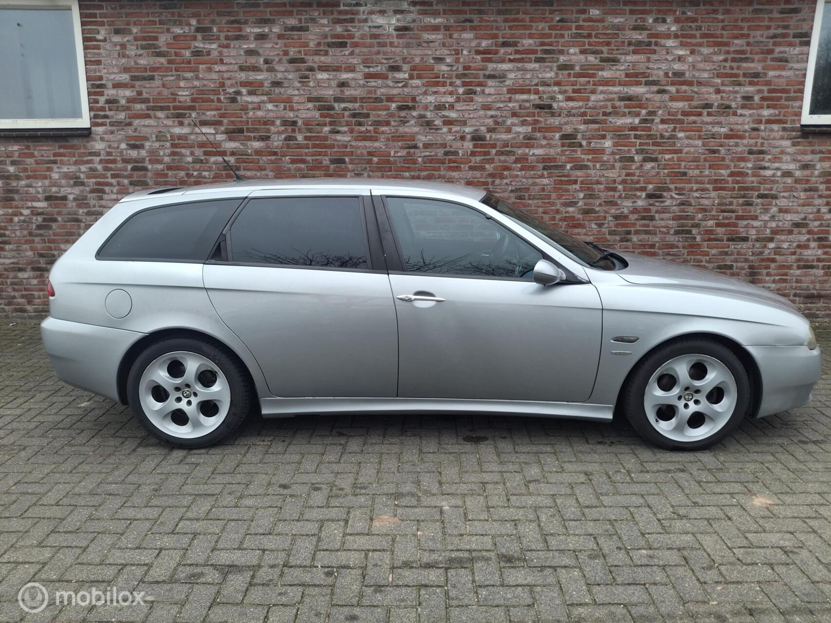 Foto van Alfa Romeo 156 Sportwagon