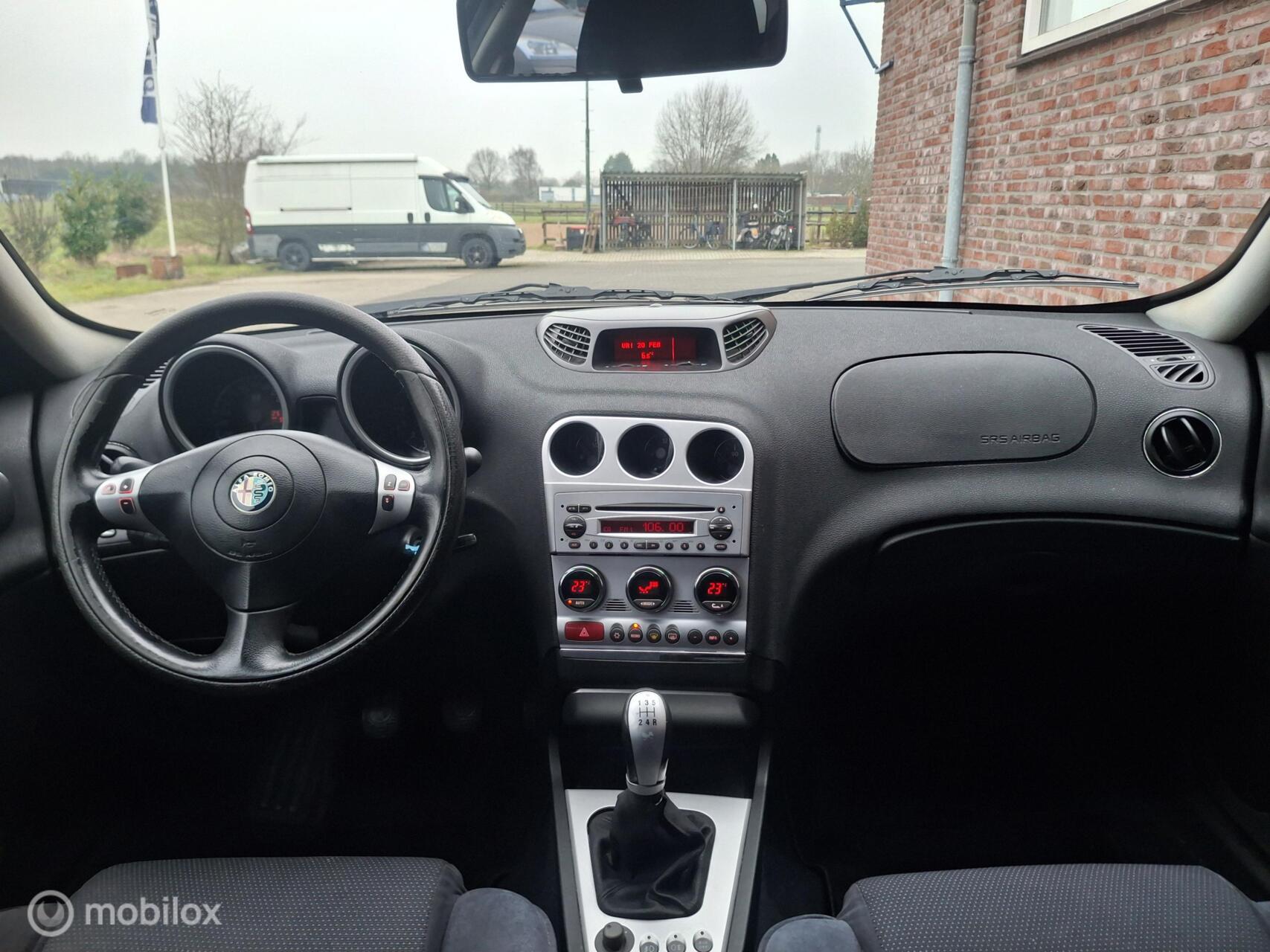 Foto van Alfa Romeo 156 Sportwagon