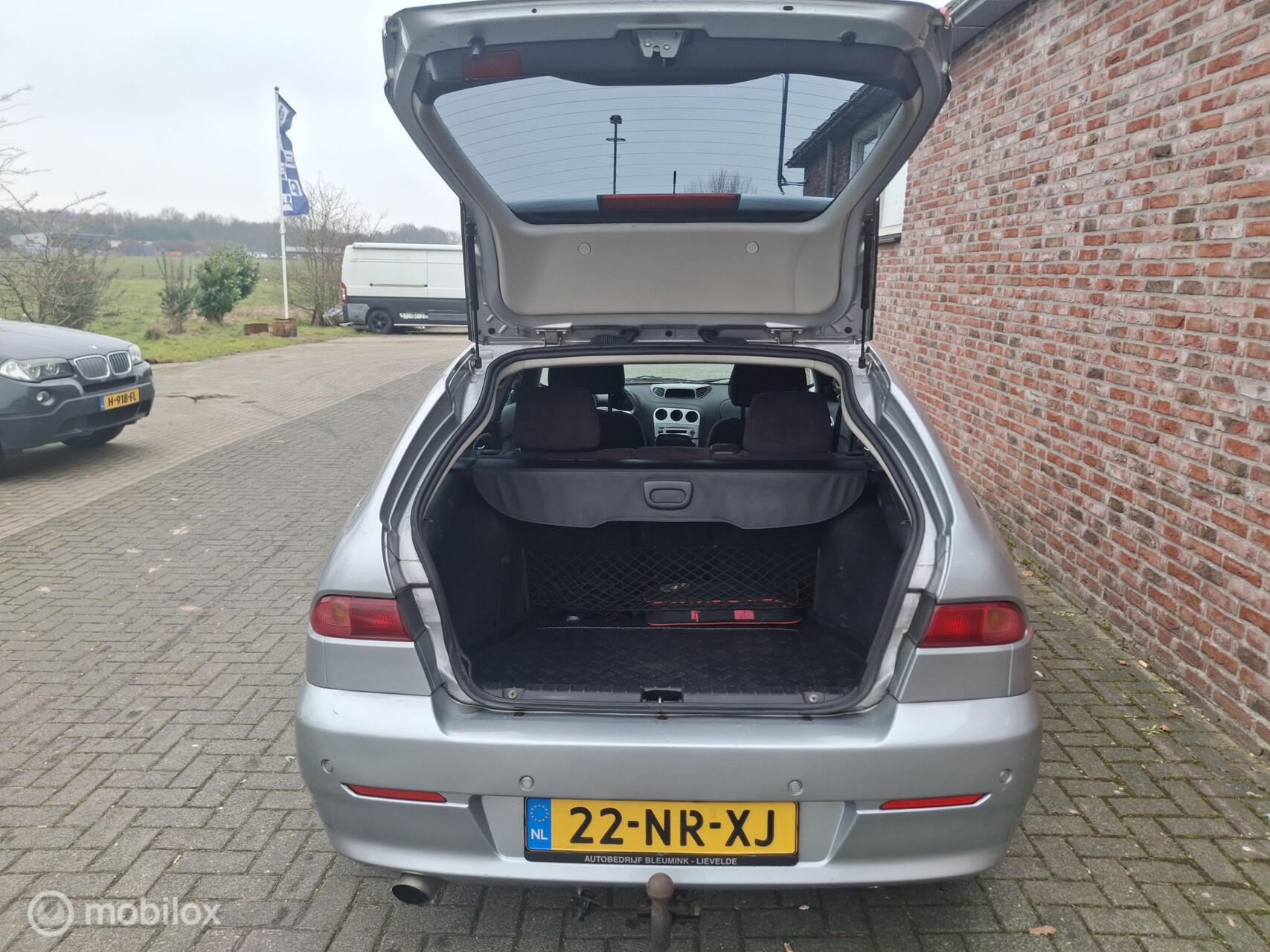 Foto van Alfa Romeo 156 Sportwagon