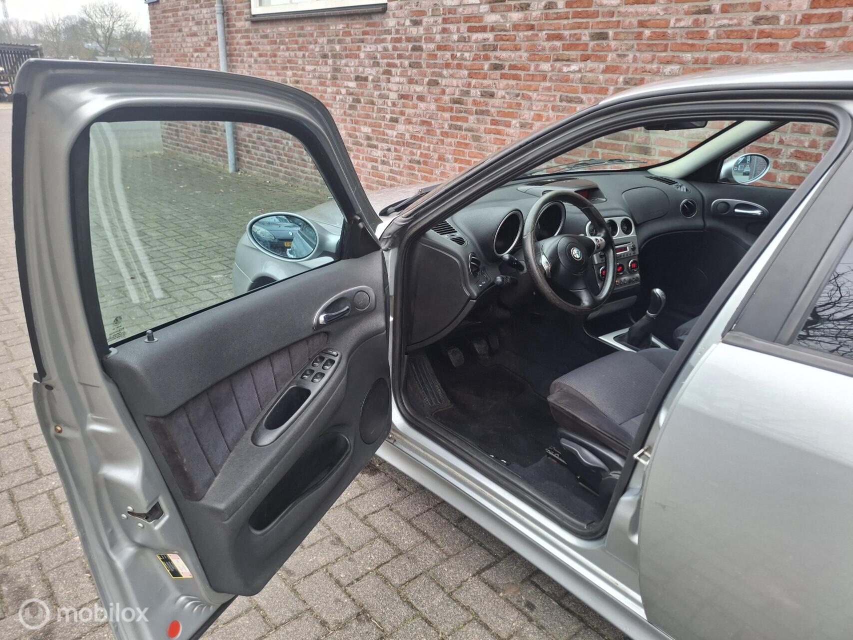 Foto van Alfa Romeo 156 Sportwagon