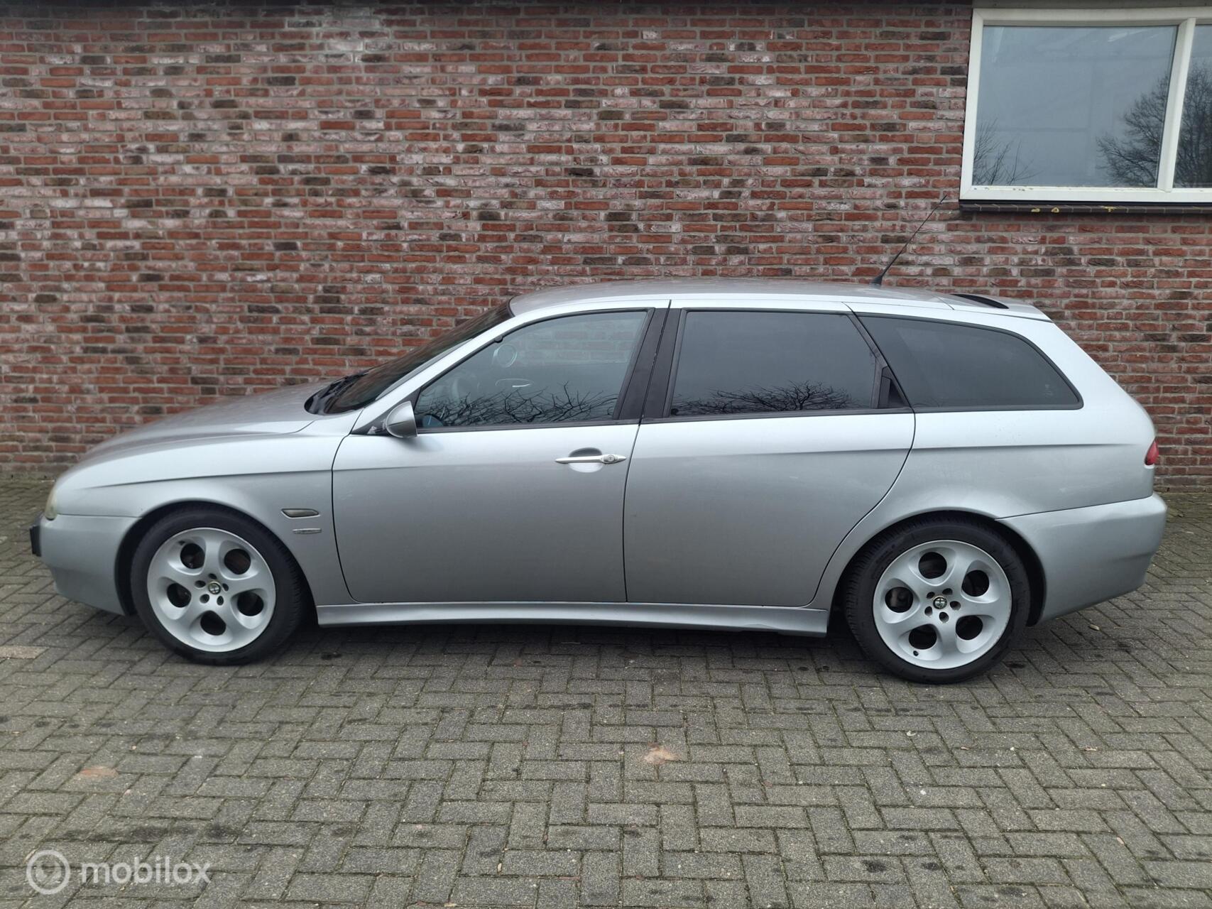 Foto van Alfa Romeo 156 Sportwagon
