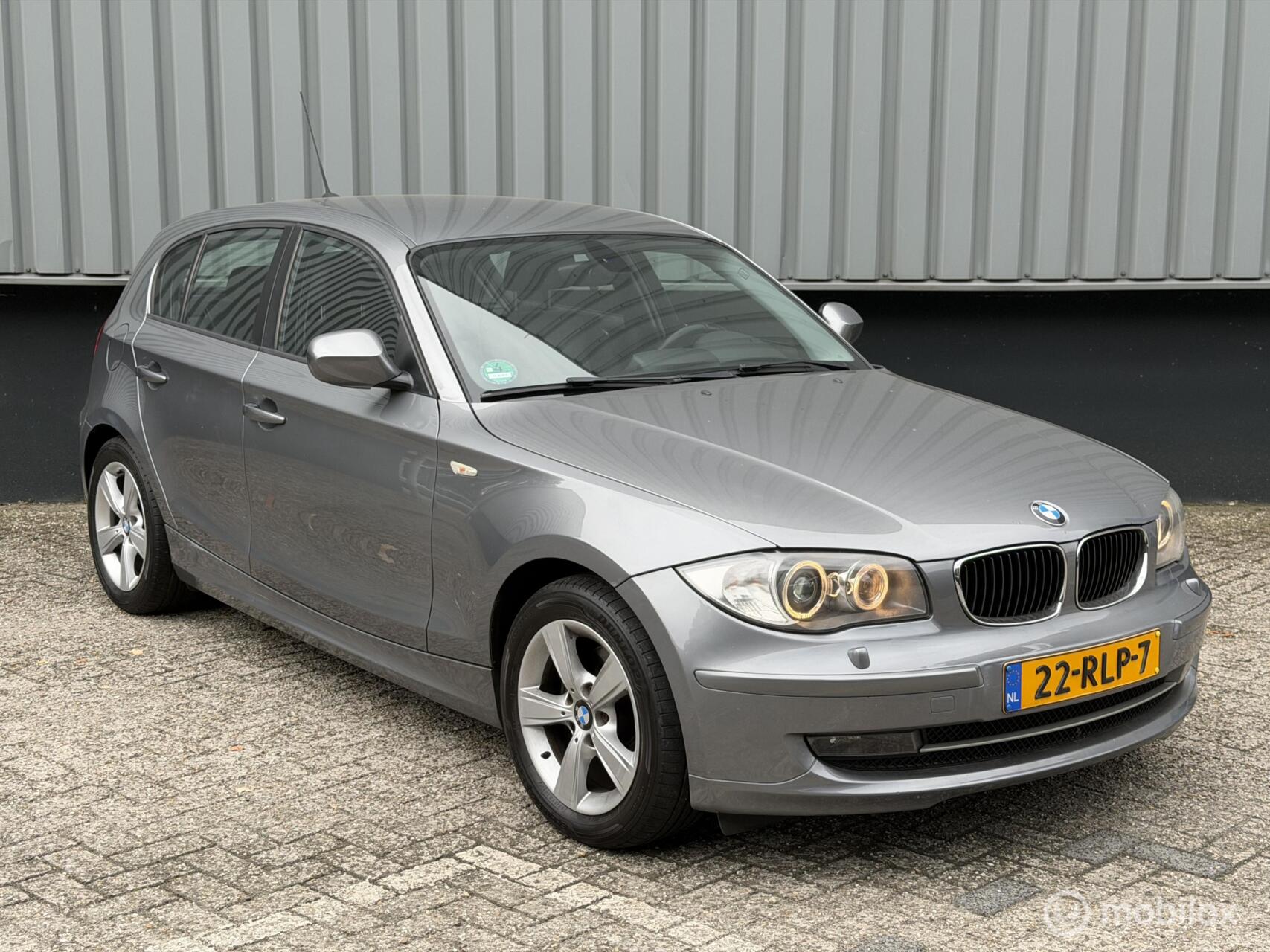 BMW 118i 118i Business Line Ultimate Edition automaat 2011 - voorkant