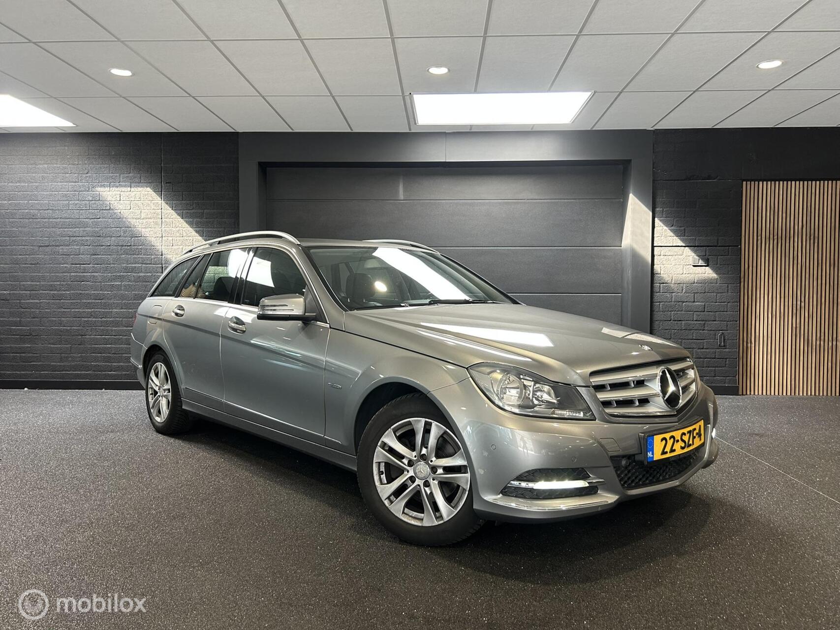 Foto van Mercedes-Benz C 180