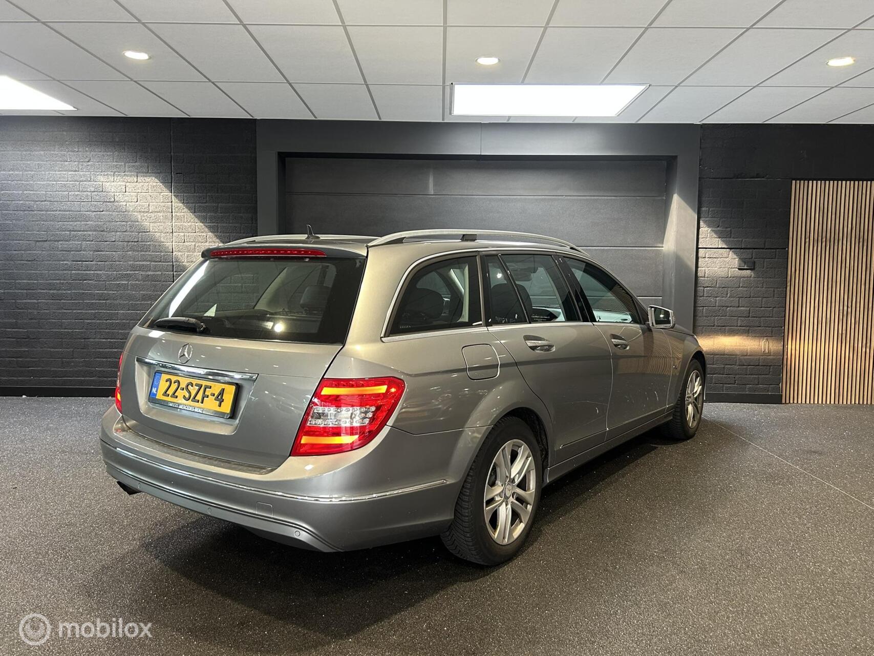 Foto van Mercedes-Benz C 180