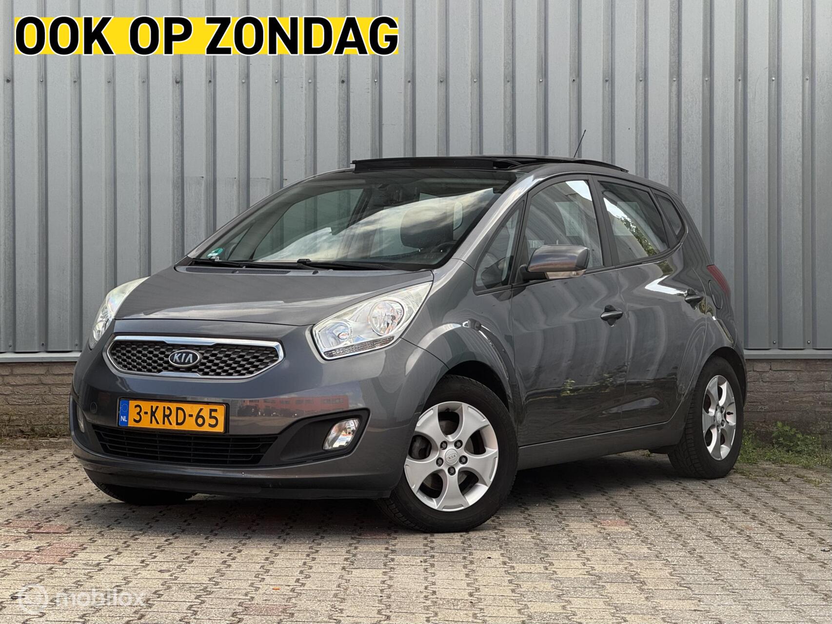 Kia Venga 1.4 CVVT X-ecutive 2010 - voorkant