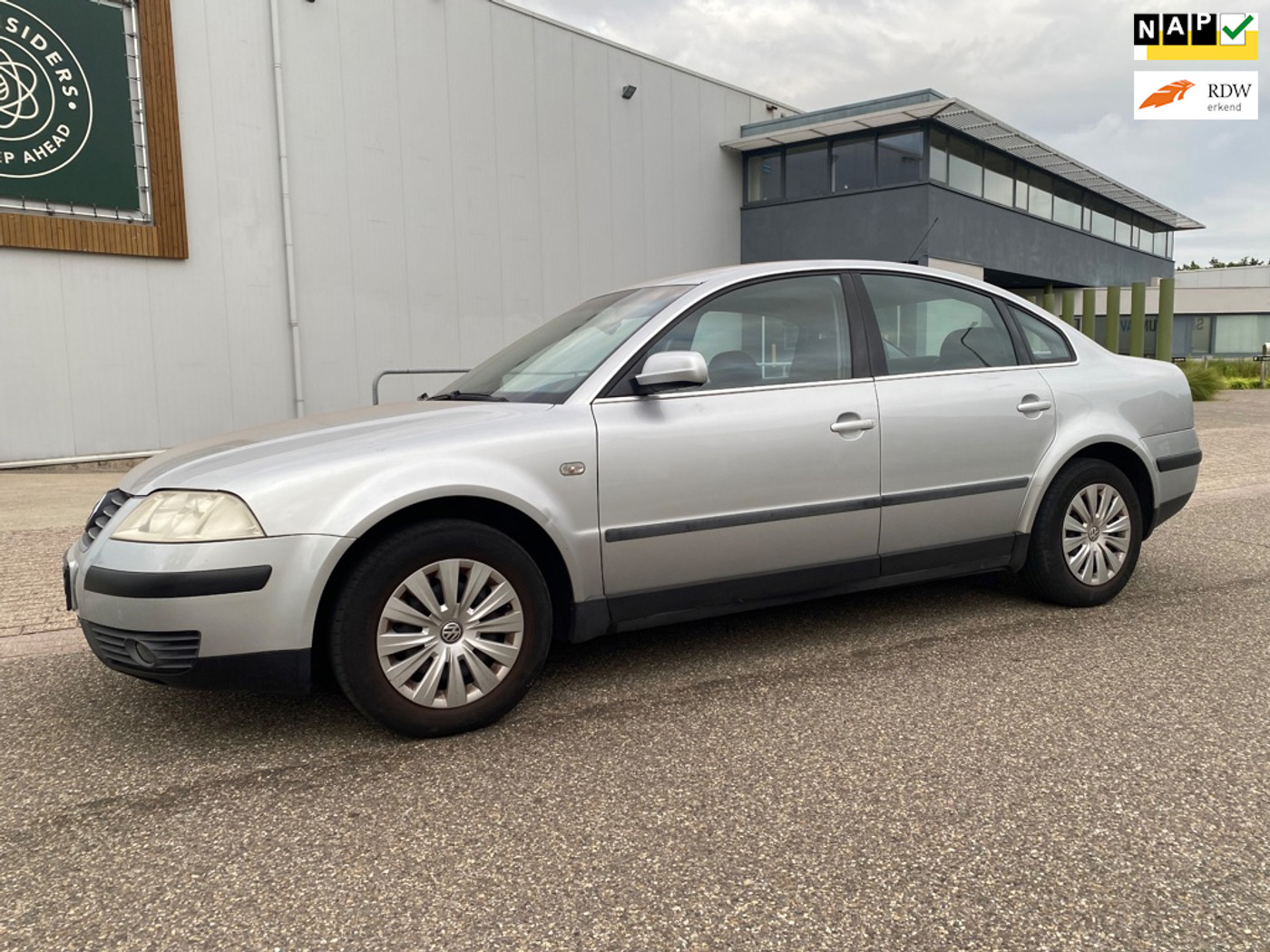 Volkswagen Passat 2.0 Comfortline 2002 - voorkant