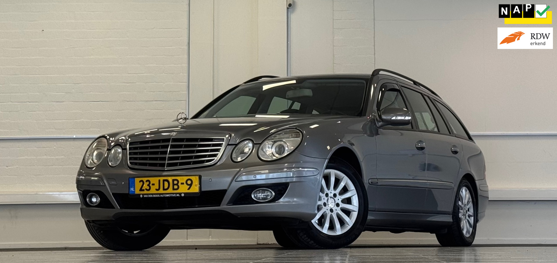 Foto van Mercedes-Benz E 230