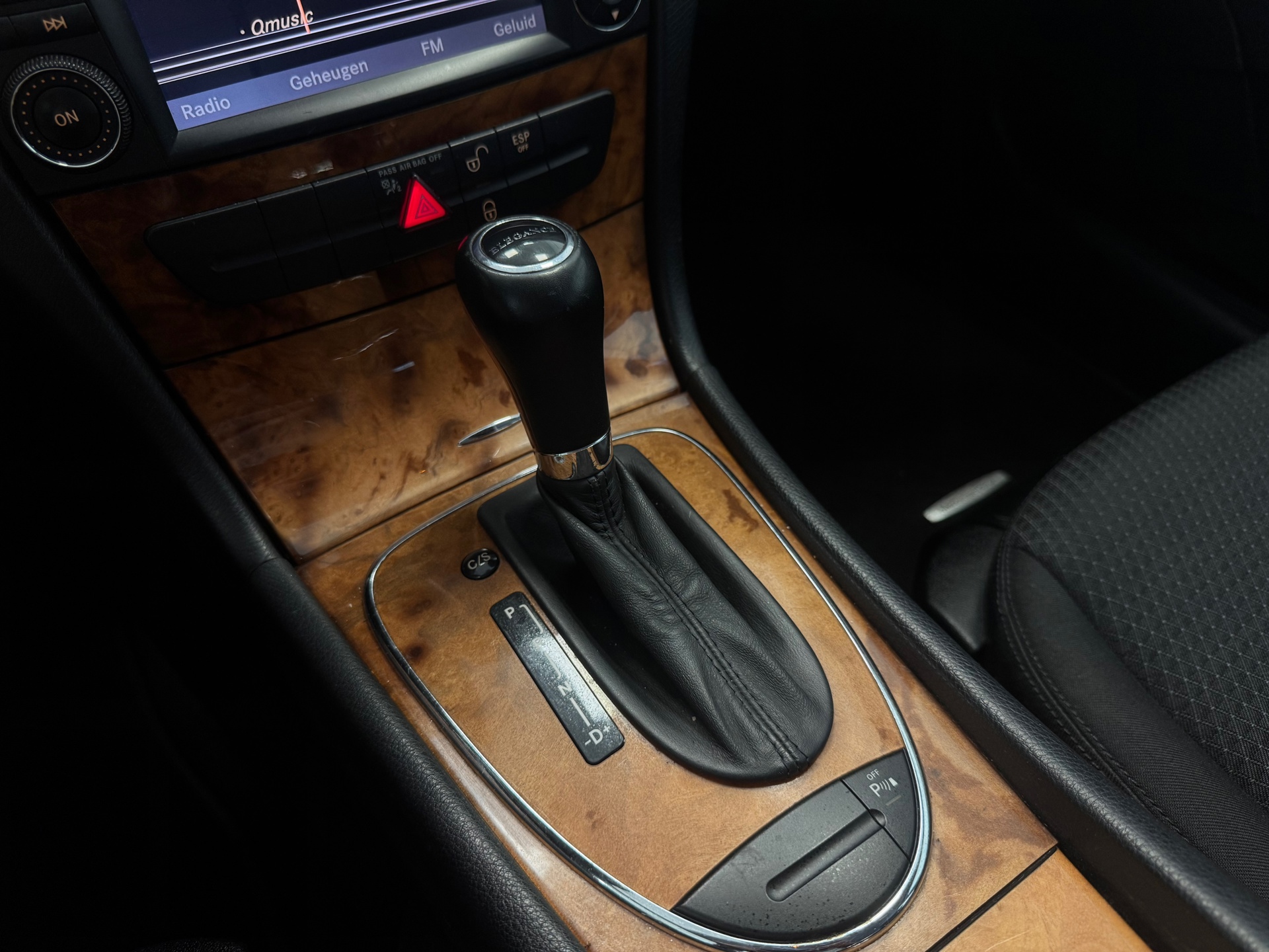 Foto van Mercedes-Benz E 230