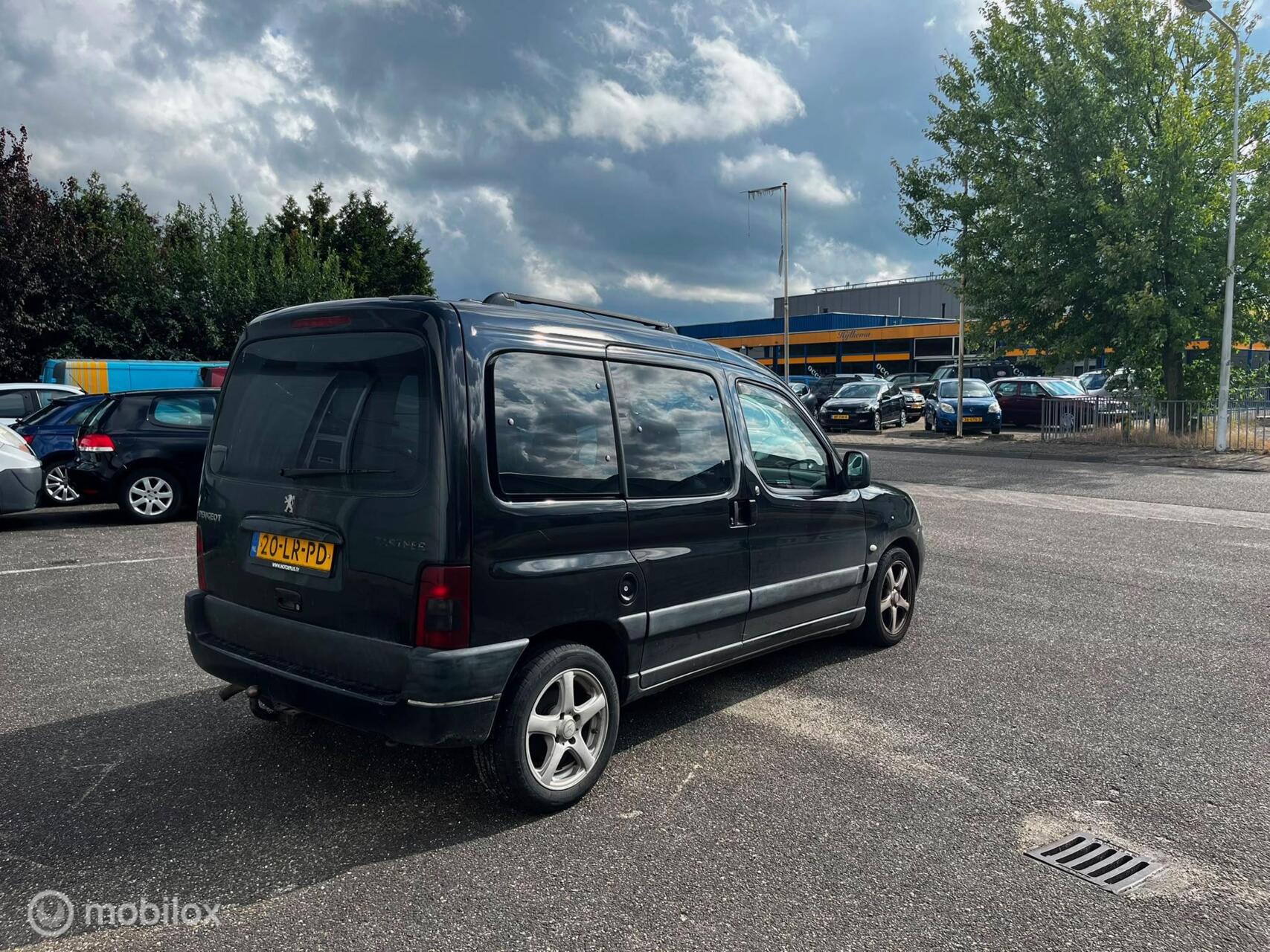 Foto van Peugeot Partner
