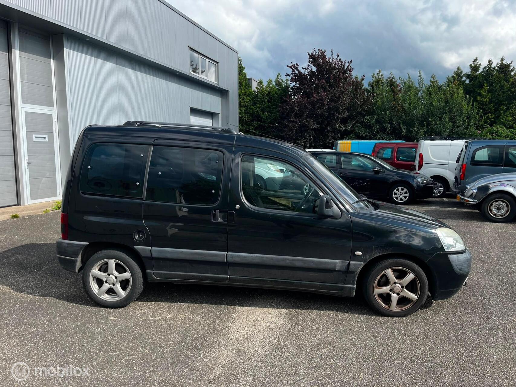Foto van Peugeot Partner