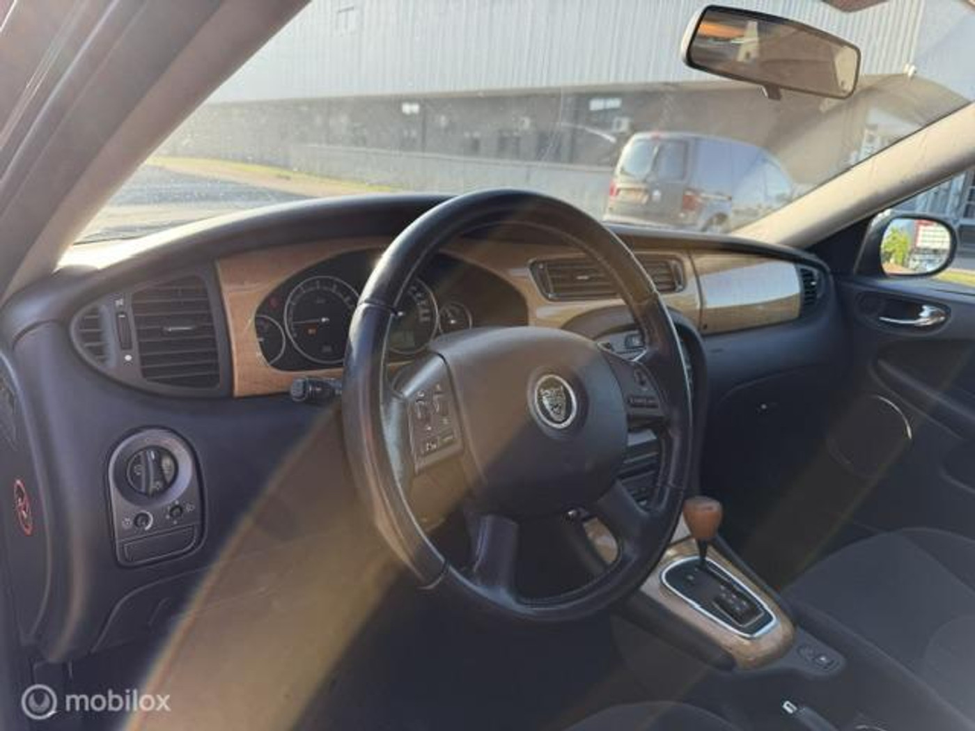 Foto van Jaguar X-type 2.0 V6