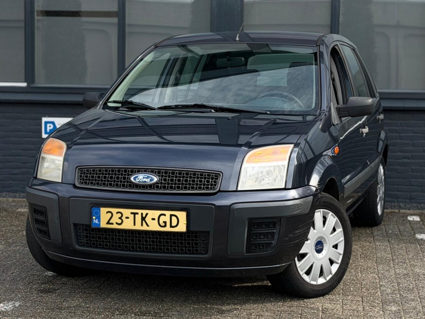 Ford Fusion 1.4-16V Champion |Airco |Nieuwe APK |5 Deurs | 2006 - voorkant