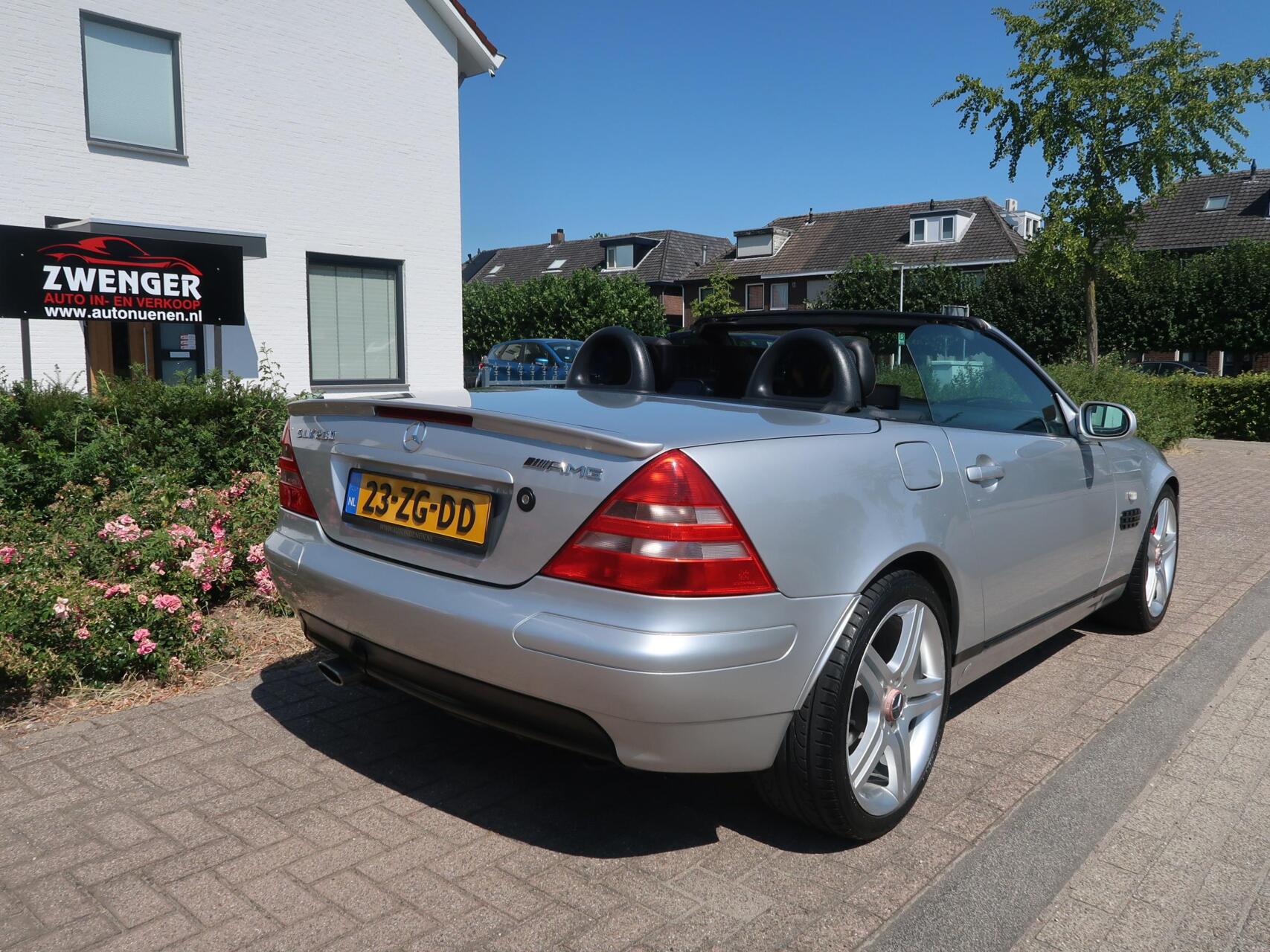 Foto van Mercedes-Benz SLK 230 Kompressor