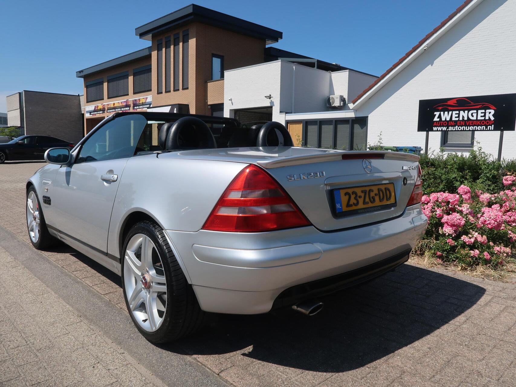 Foto van Mercedes-Benz SLK 230 Kompressor