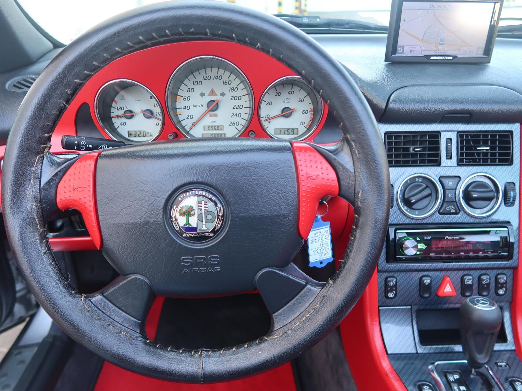 Foto van Mercedes-Benz SLK 230 Kompressor