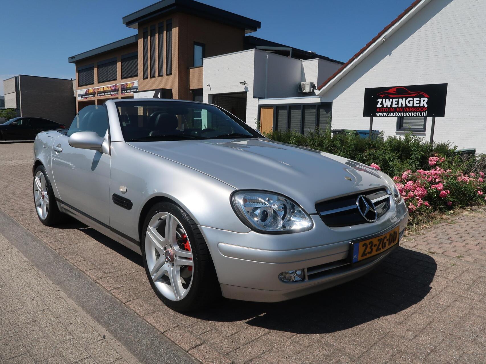 Foto van Mercedes-Benz SLK 230 Kompressor