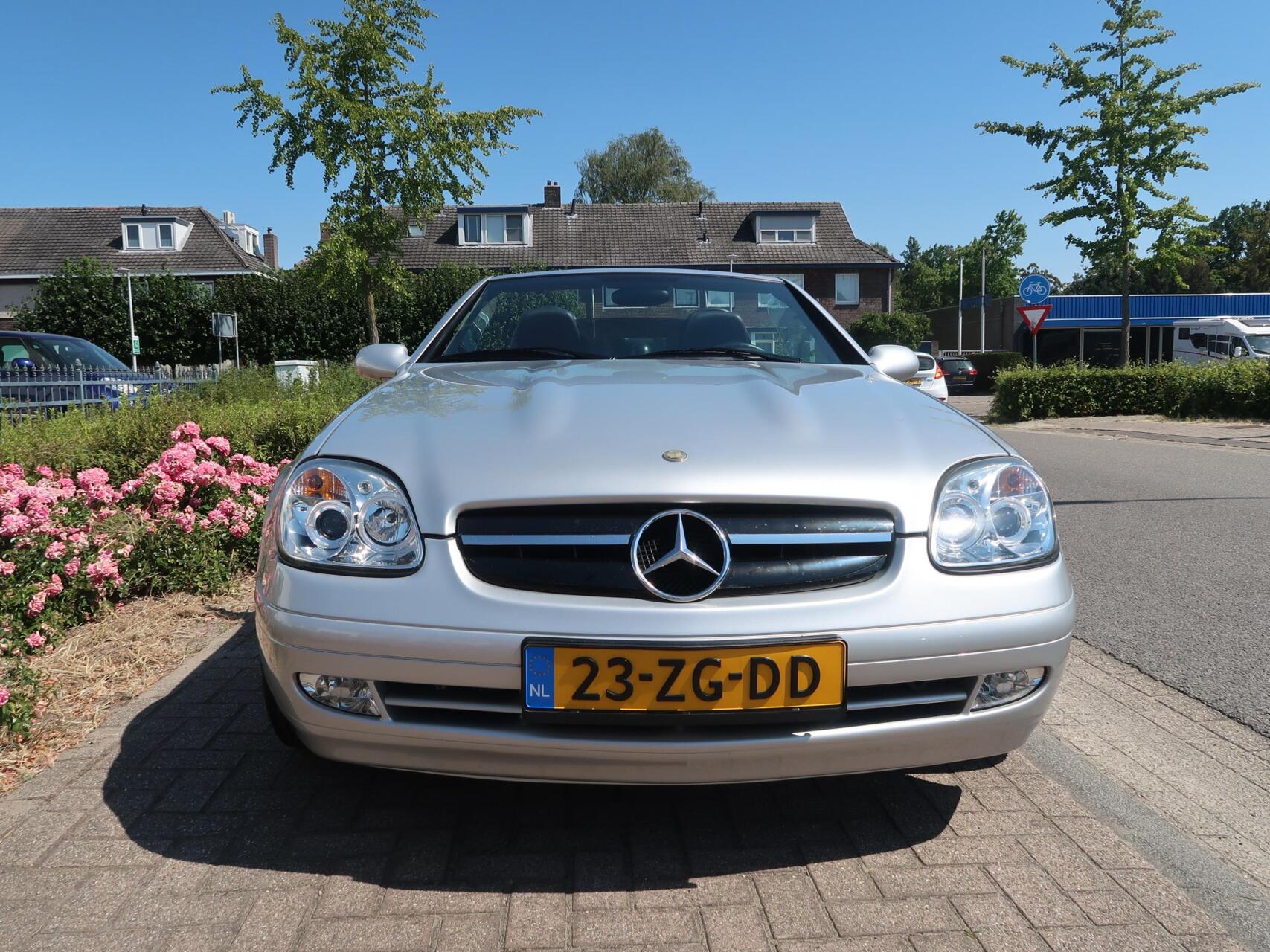 Foto van Mercedes-Benz SLK 230 Kompressor