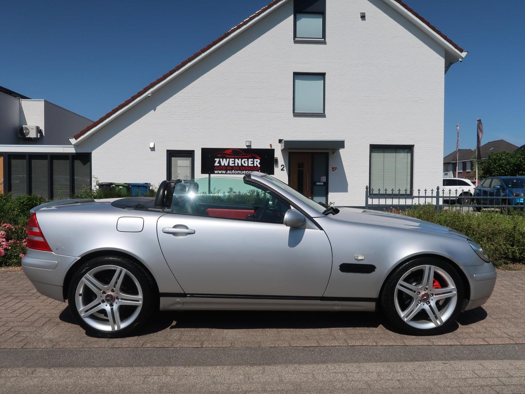 Foto van Mercedes-Benz SLK 230 Kompressor