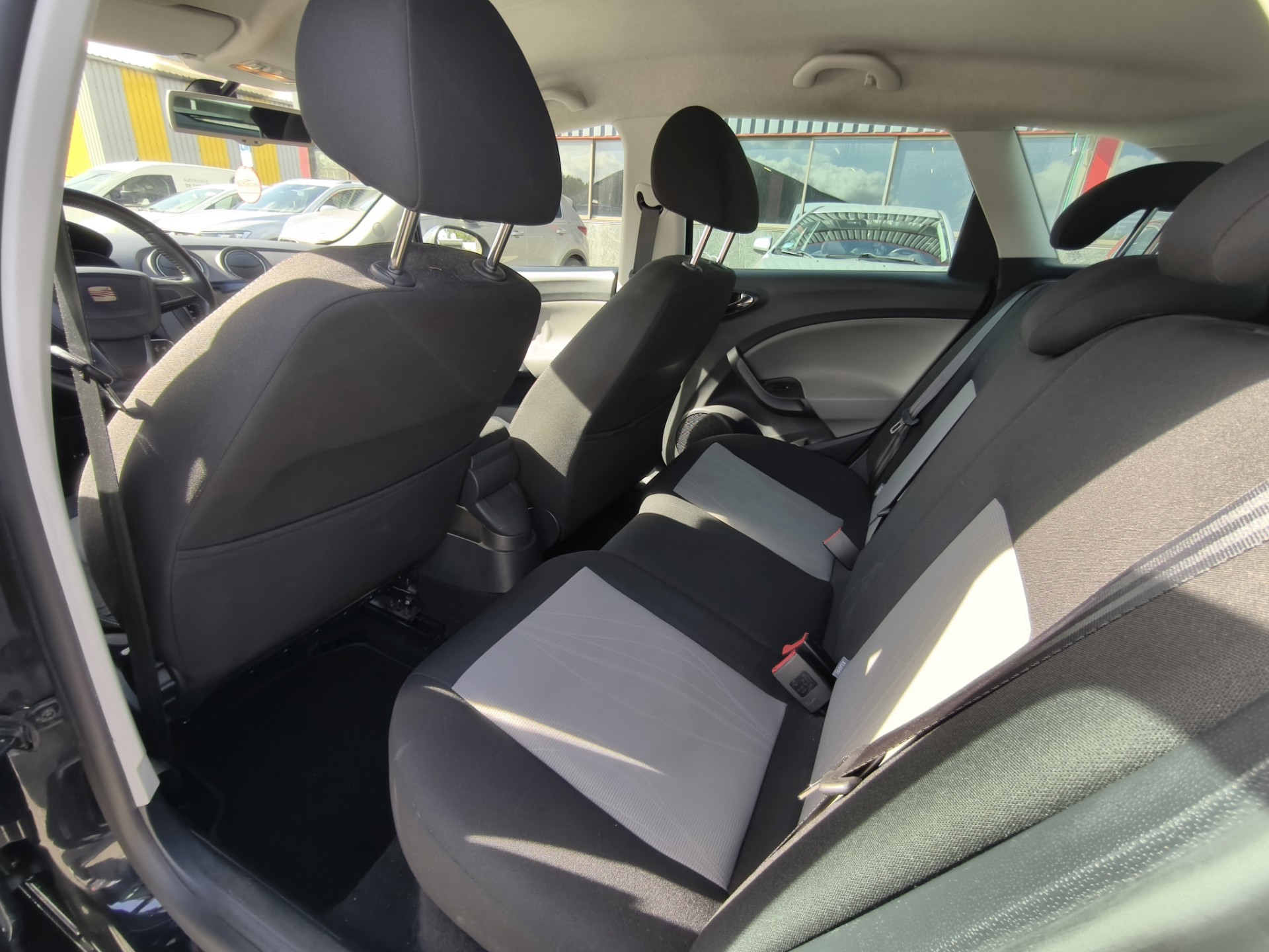 Foto van Seat Ibiza ST