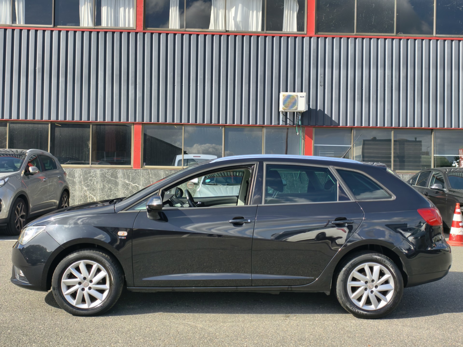 Foto van Seat Ibiza ST
