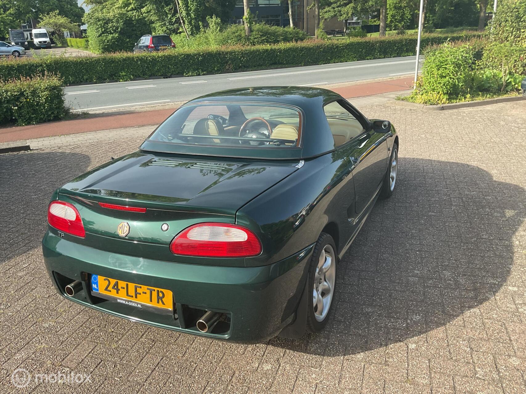 Foto van MG TF