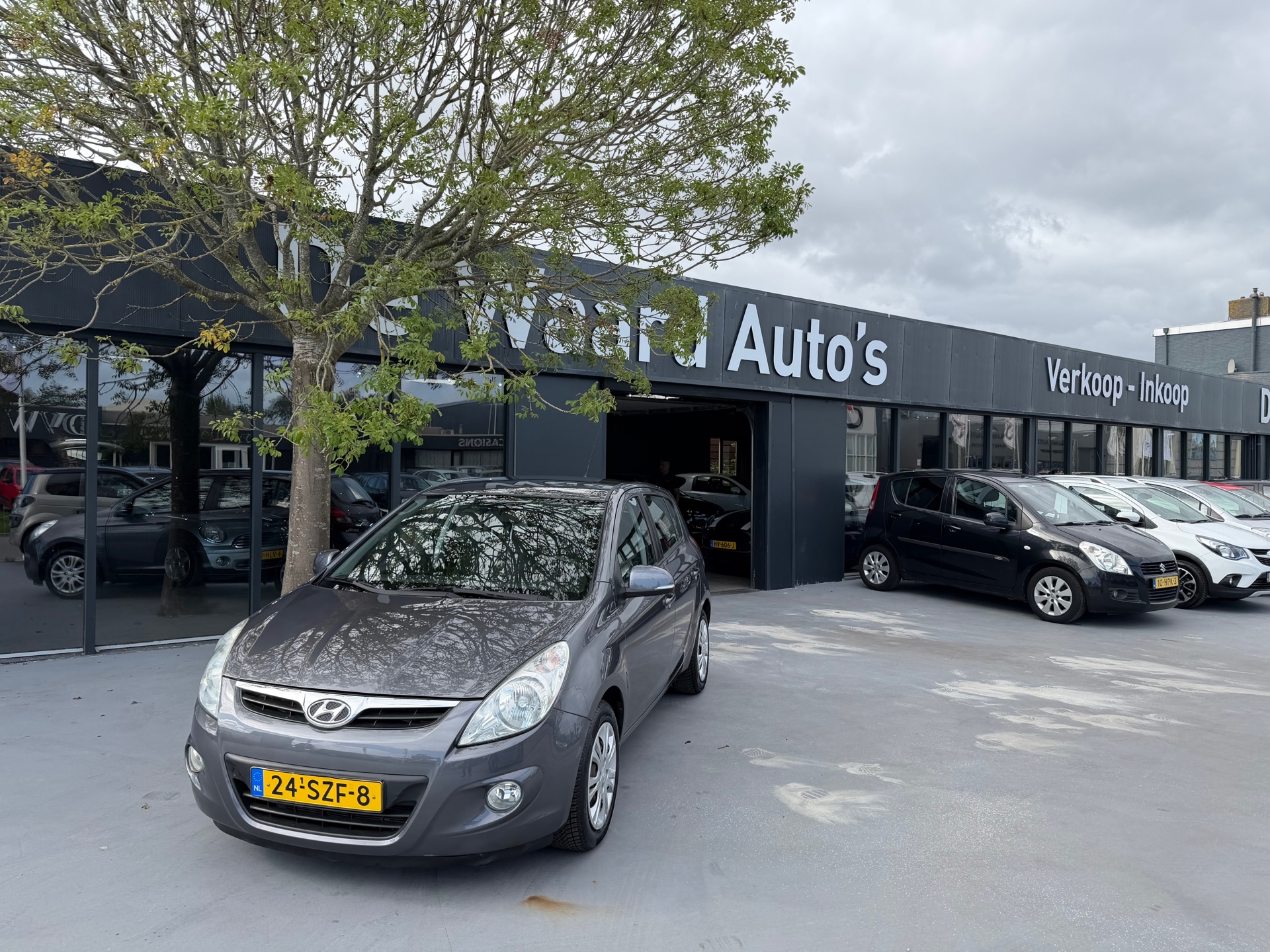 Hyundai I20 1.4i i-Motion/ automaat/airco/NAP/1e eigenaar/dealer onderhouden/6 maanden garantie 2012 - voorkant
