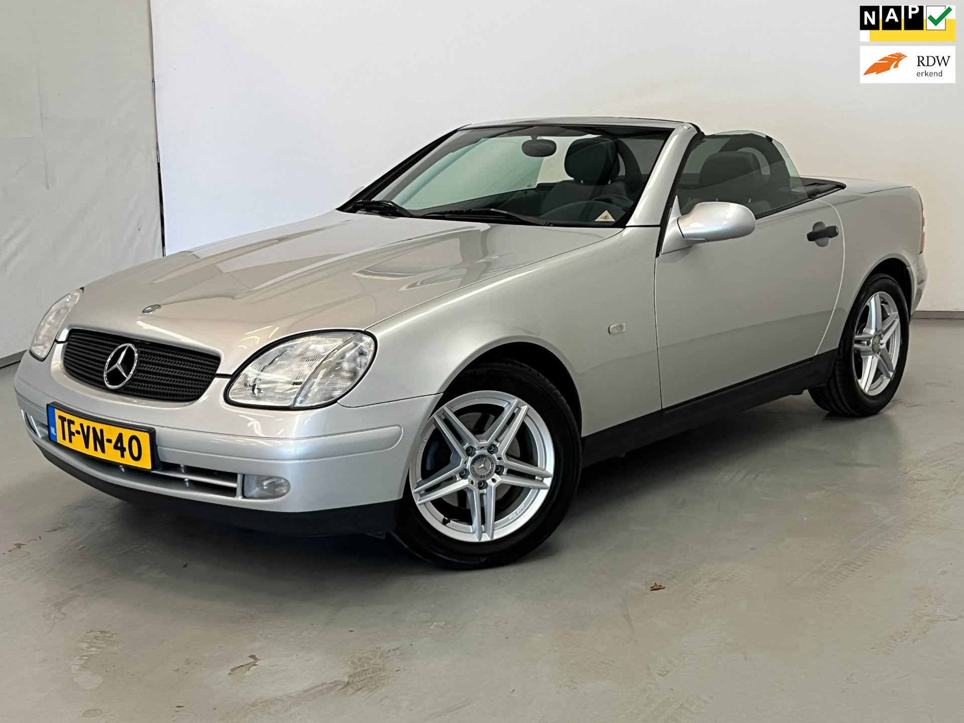 Mercedes-Benz SLK 200 200 / NL-auto / Leder / Bluetooth 1998 - voorkant
