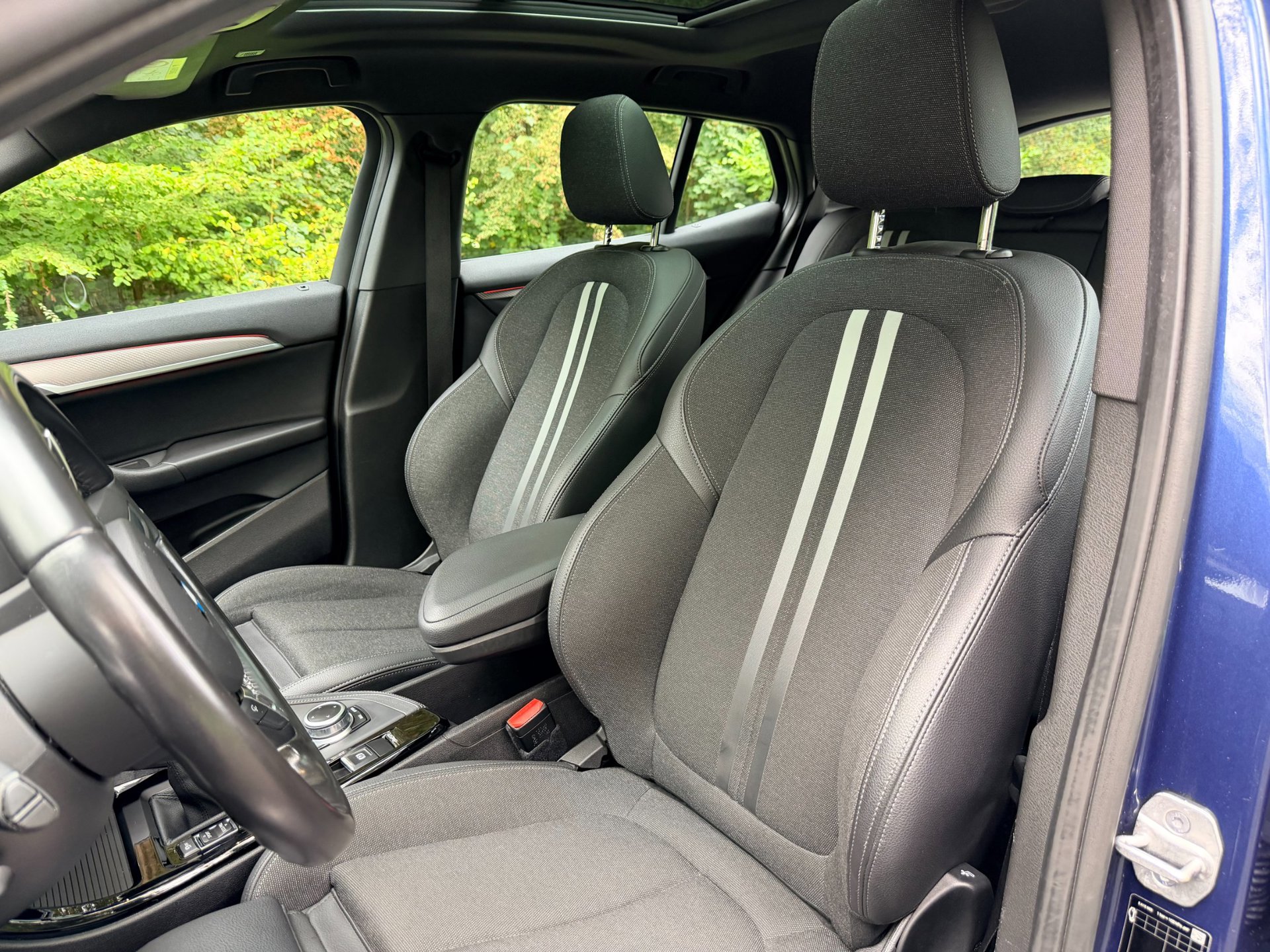 Foto van BMW X2 Xdrive25e