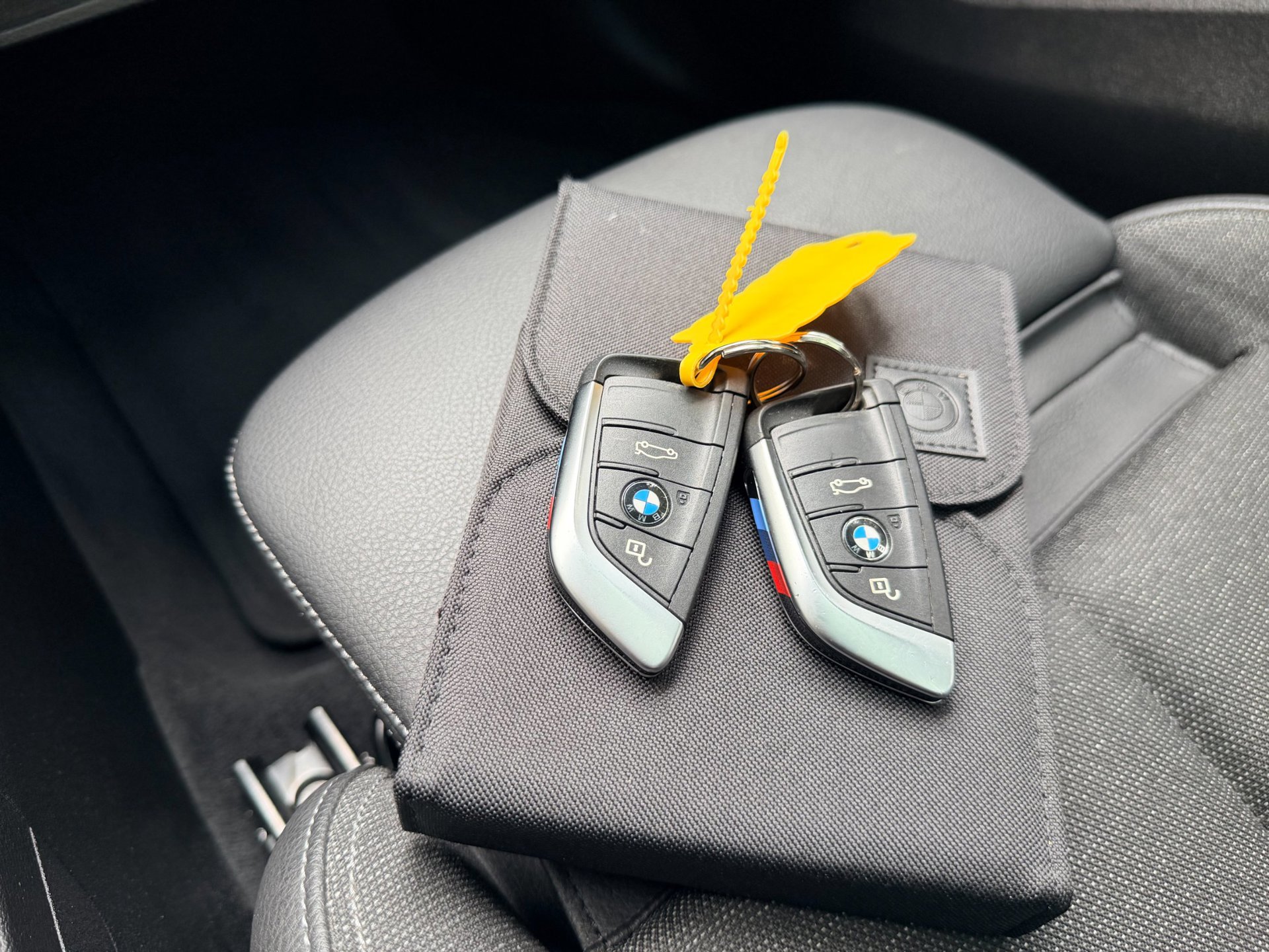 Foto van BMW X2 Xdrive25e