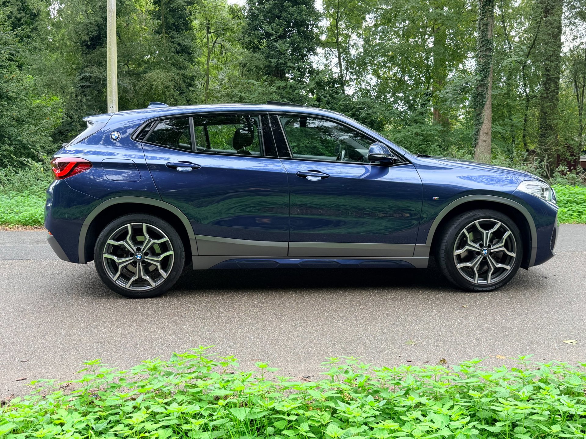 Foto van BMW X2 Xdrive25e